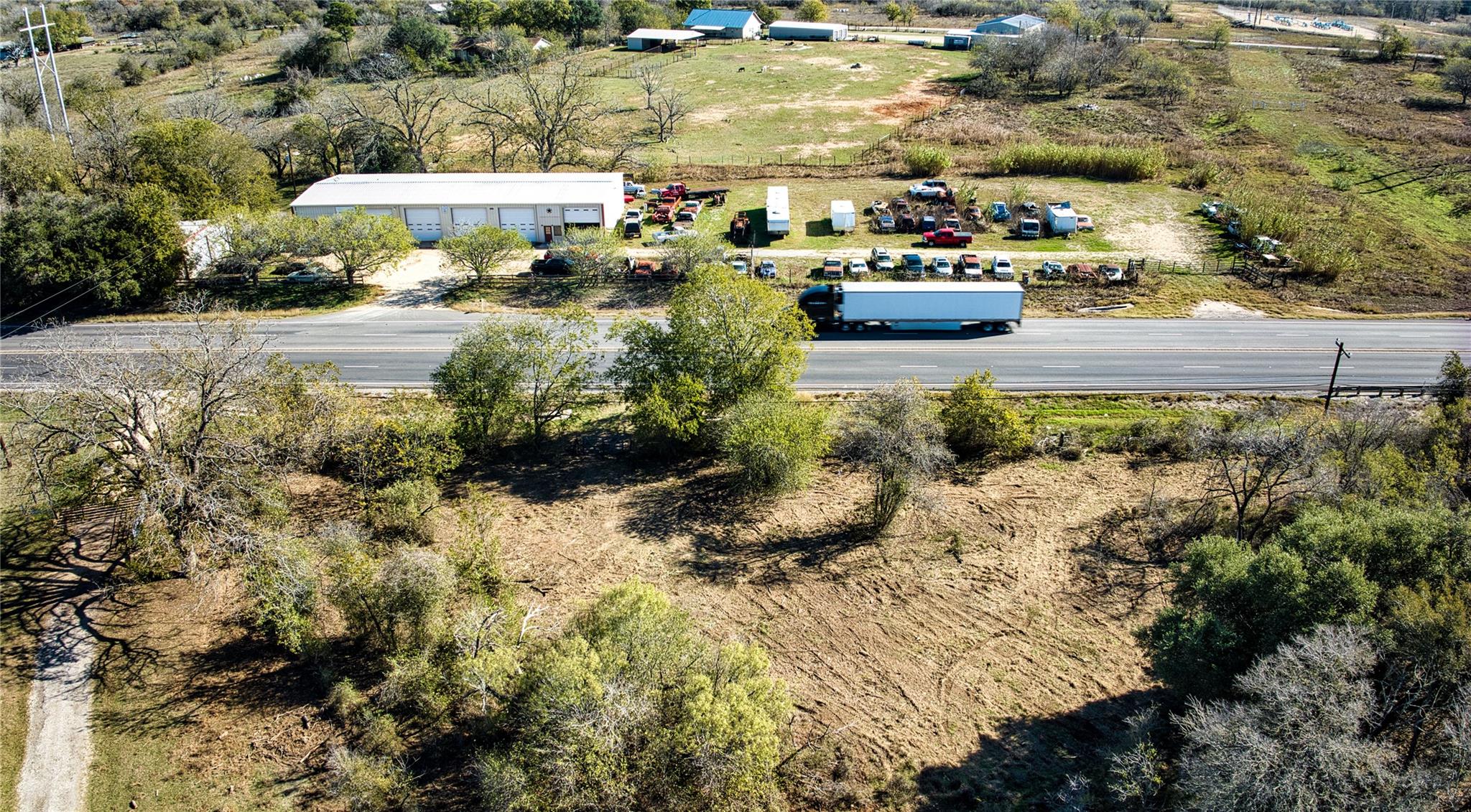 6635 S US HIGHWAY 183, Lockhart, TX 78644