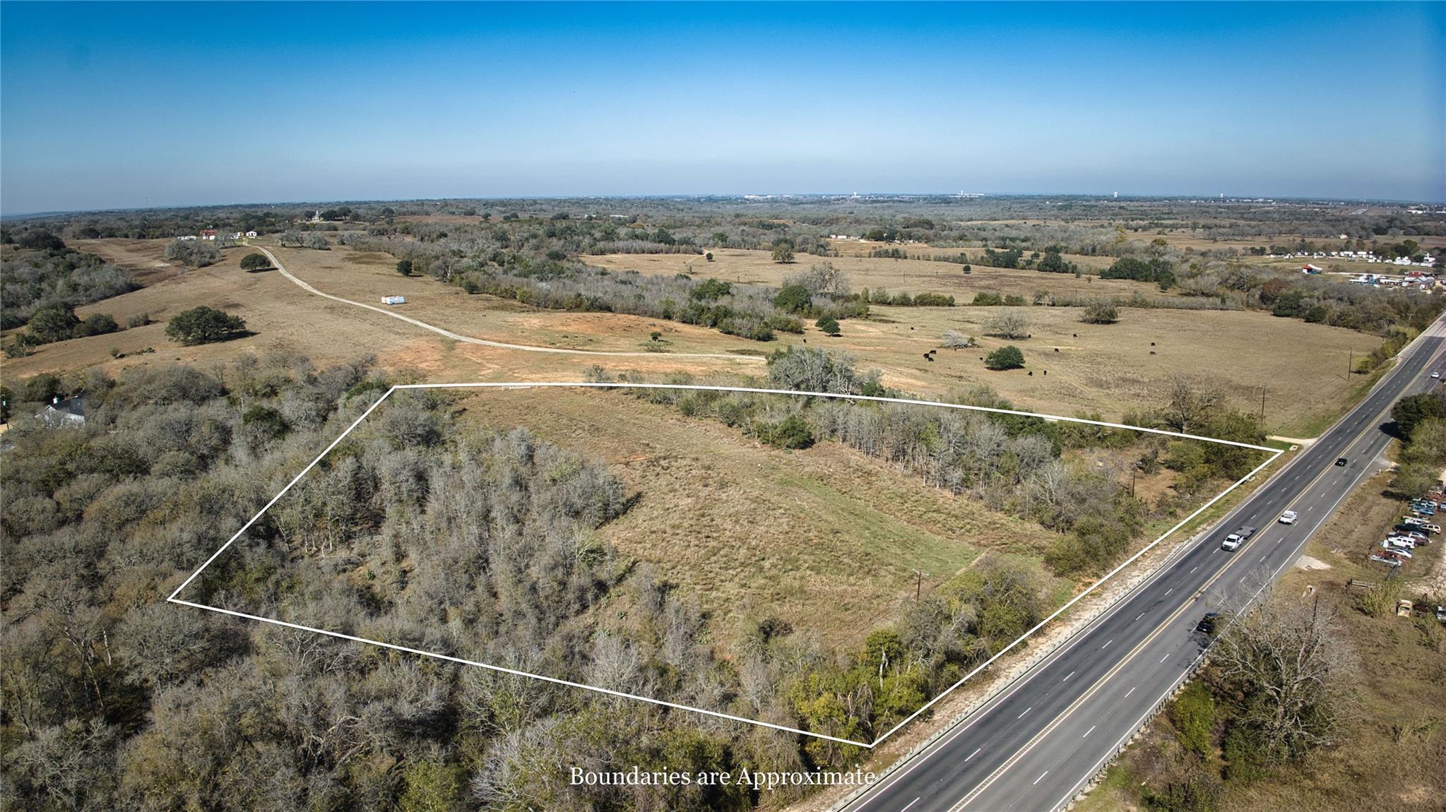 6635 S US HIGHWAY 183, Lockhart, TX 78644
