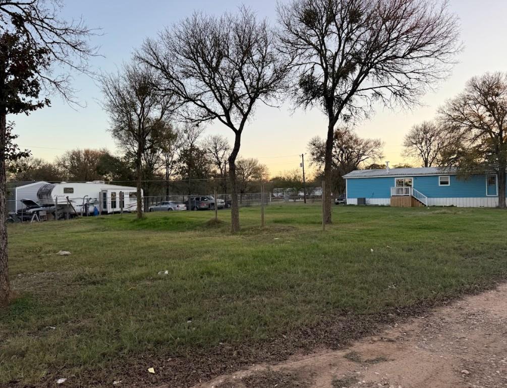 176 Pearson Rd, Dale, TX 78616