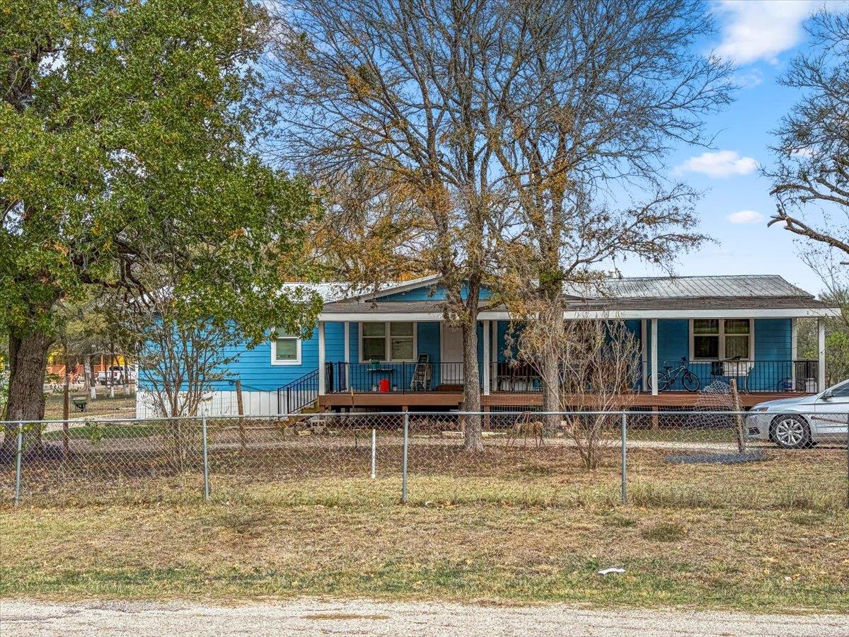 176 Pearson Rd, Dale, TX 78616