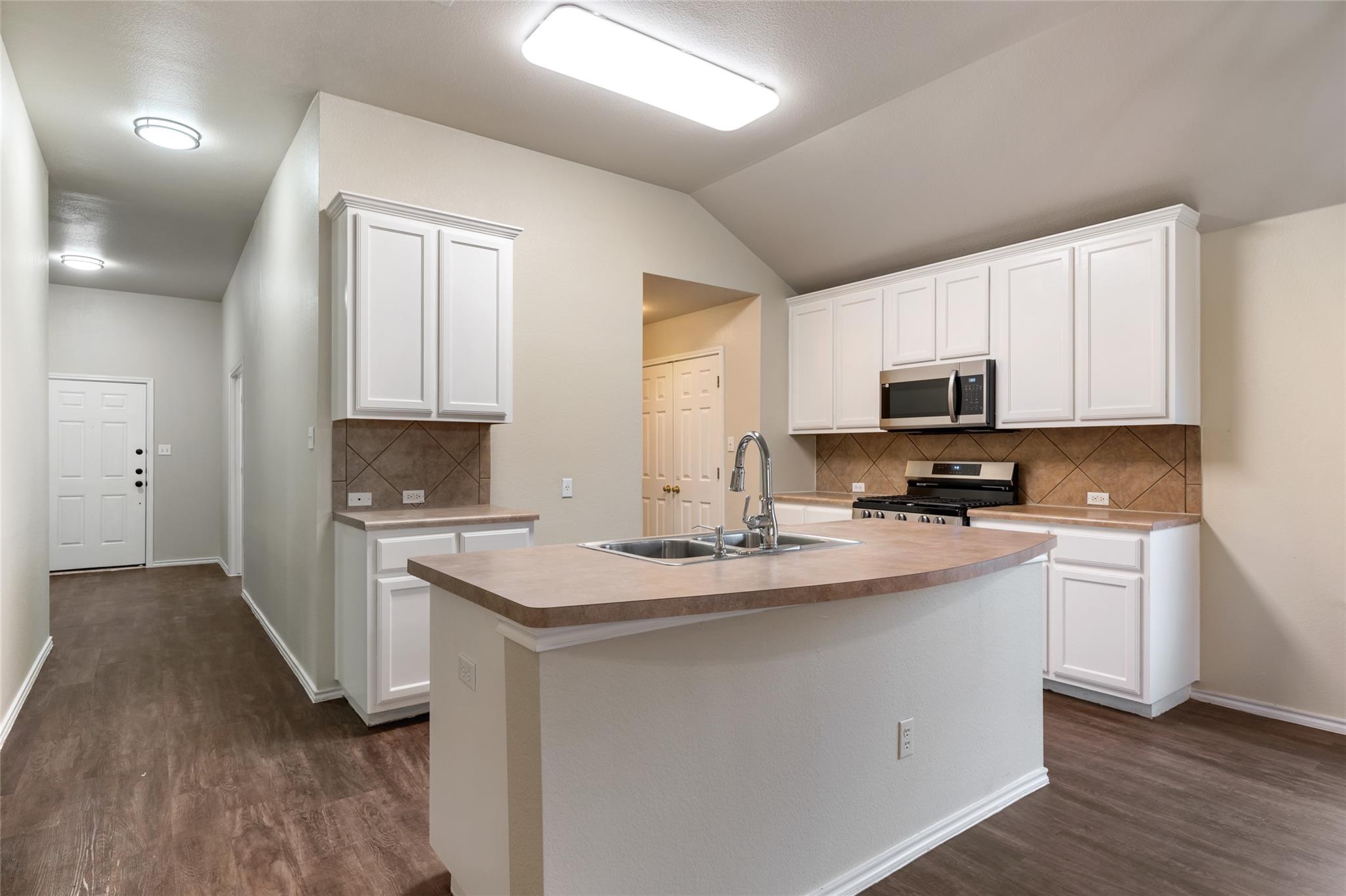 4009 Veiled Falls Dr, Pflugerville, TX 78660