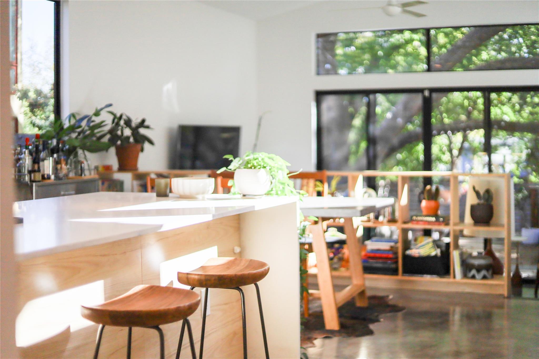 2709 E 14th St # A, Austin, TX 78702