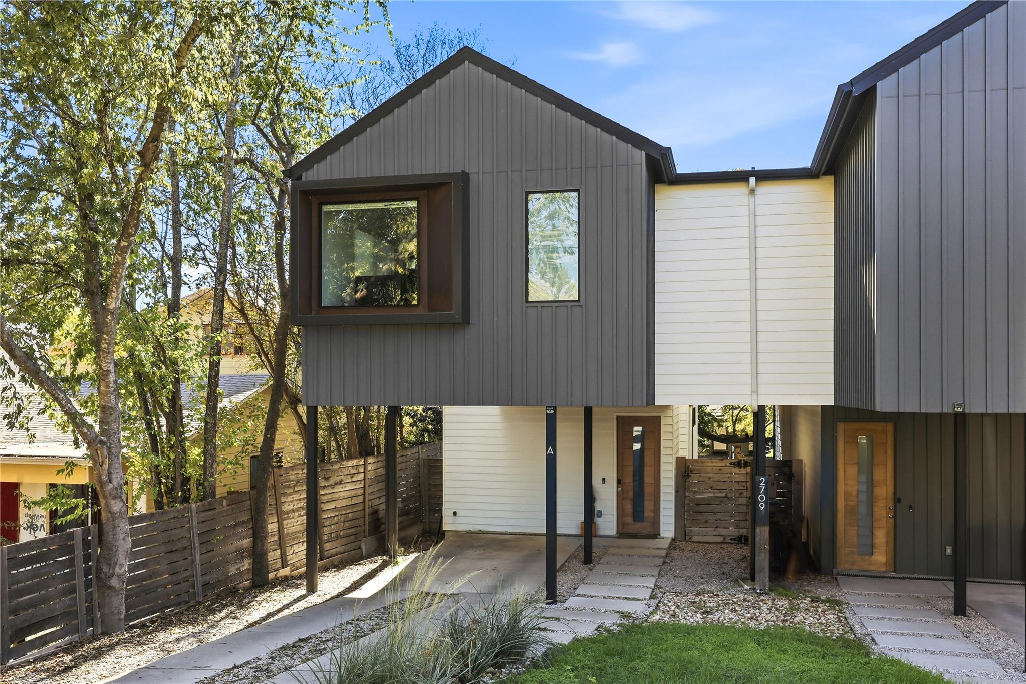 2709 E 14th St # A, Austin, TX 78702