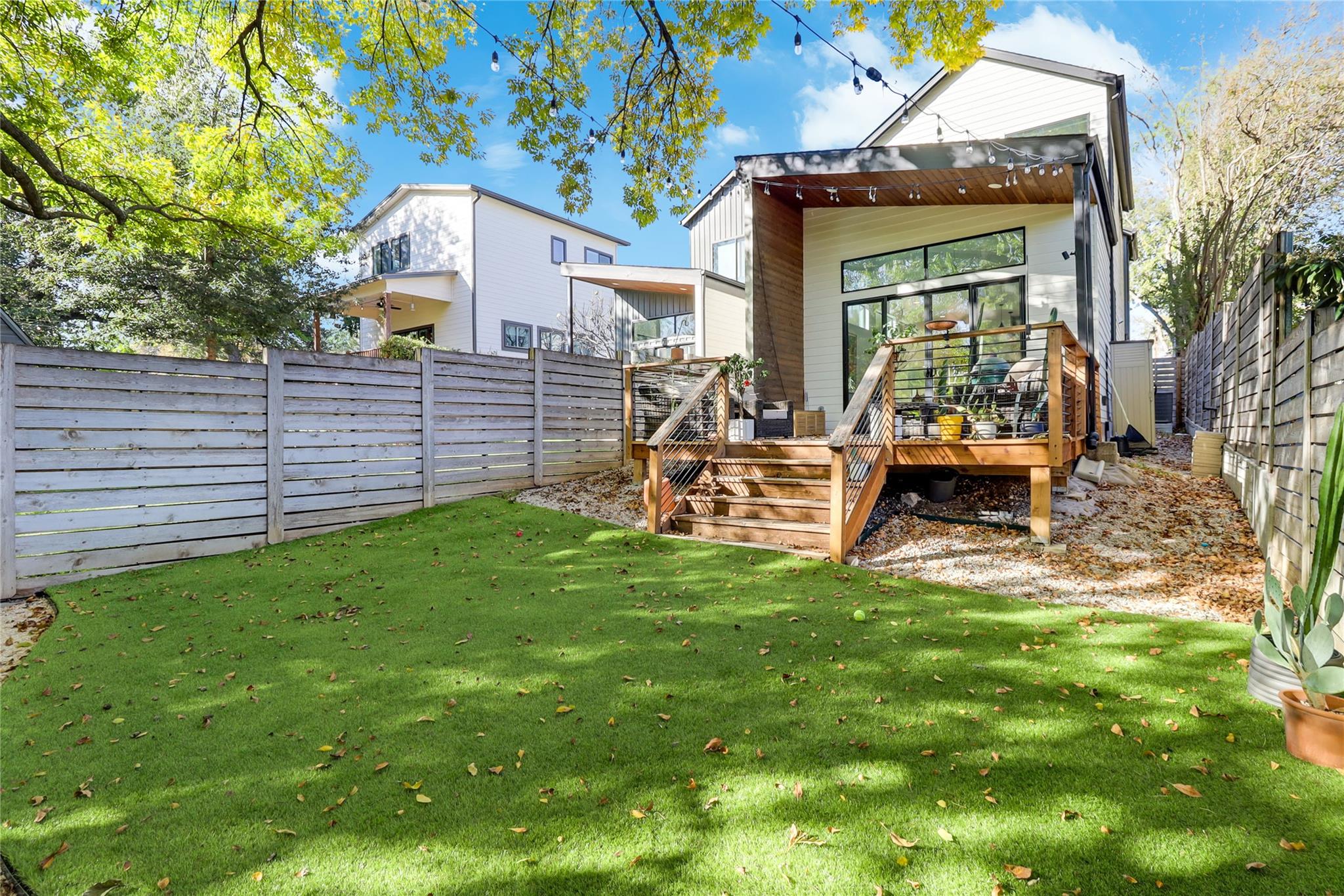 2709 E 14th St # A, Austin, TX 78702