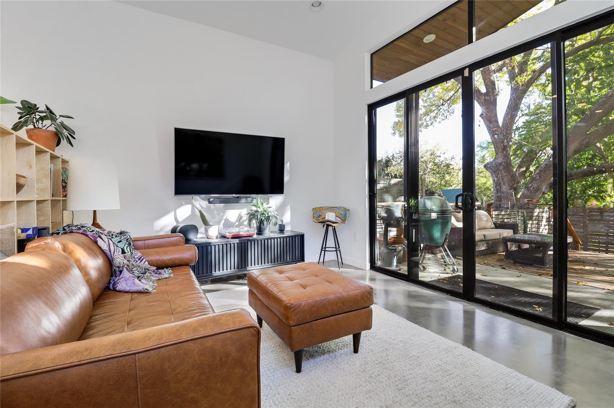 2709 E 14th St # A, Austin, TX 78702