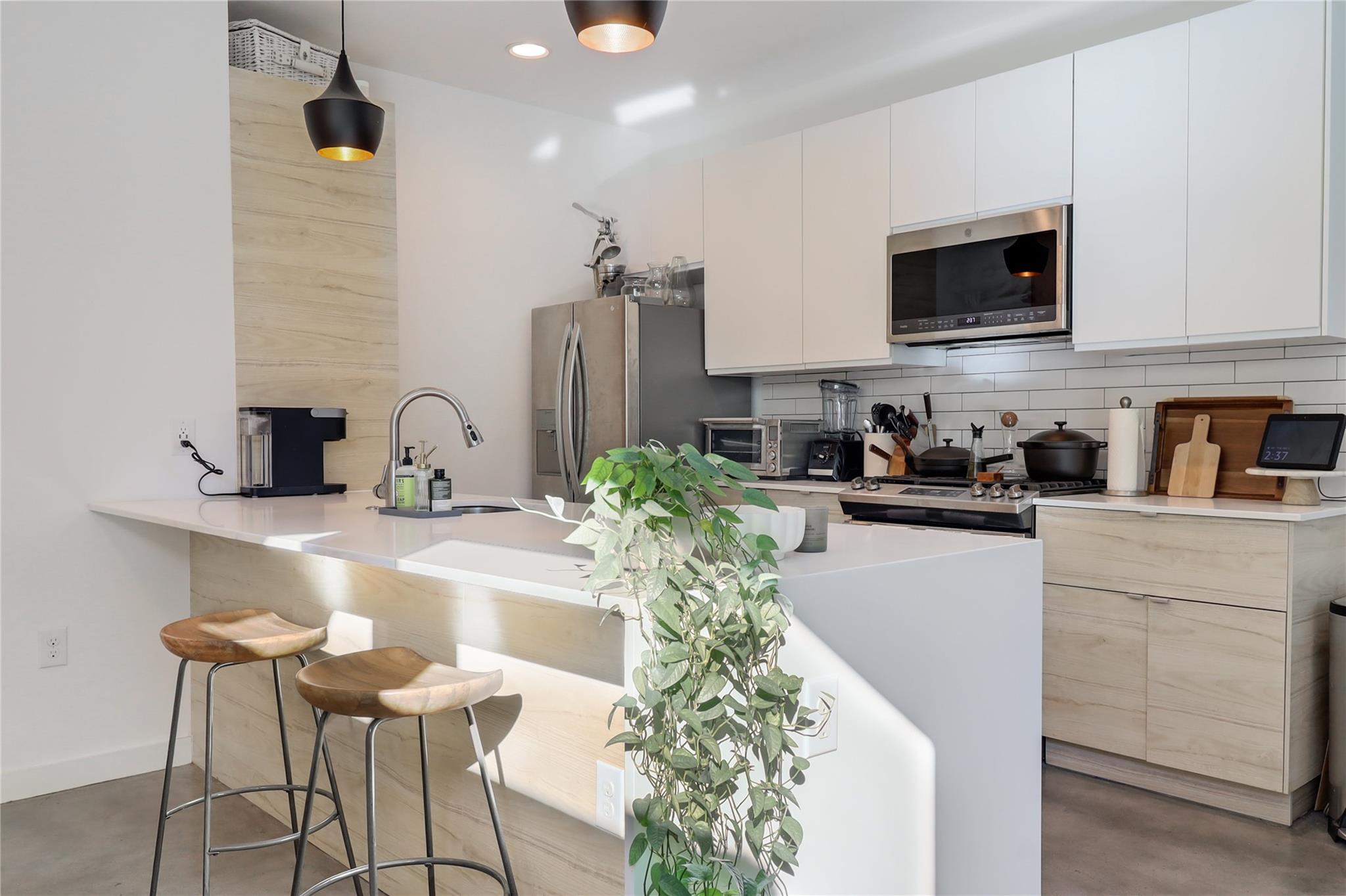 2709 E 14th St # A, Austin, TX 78702