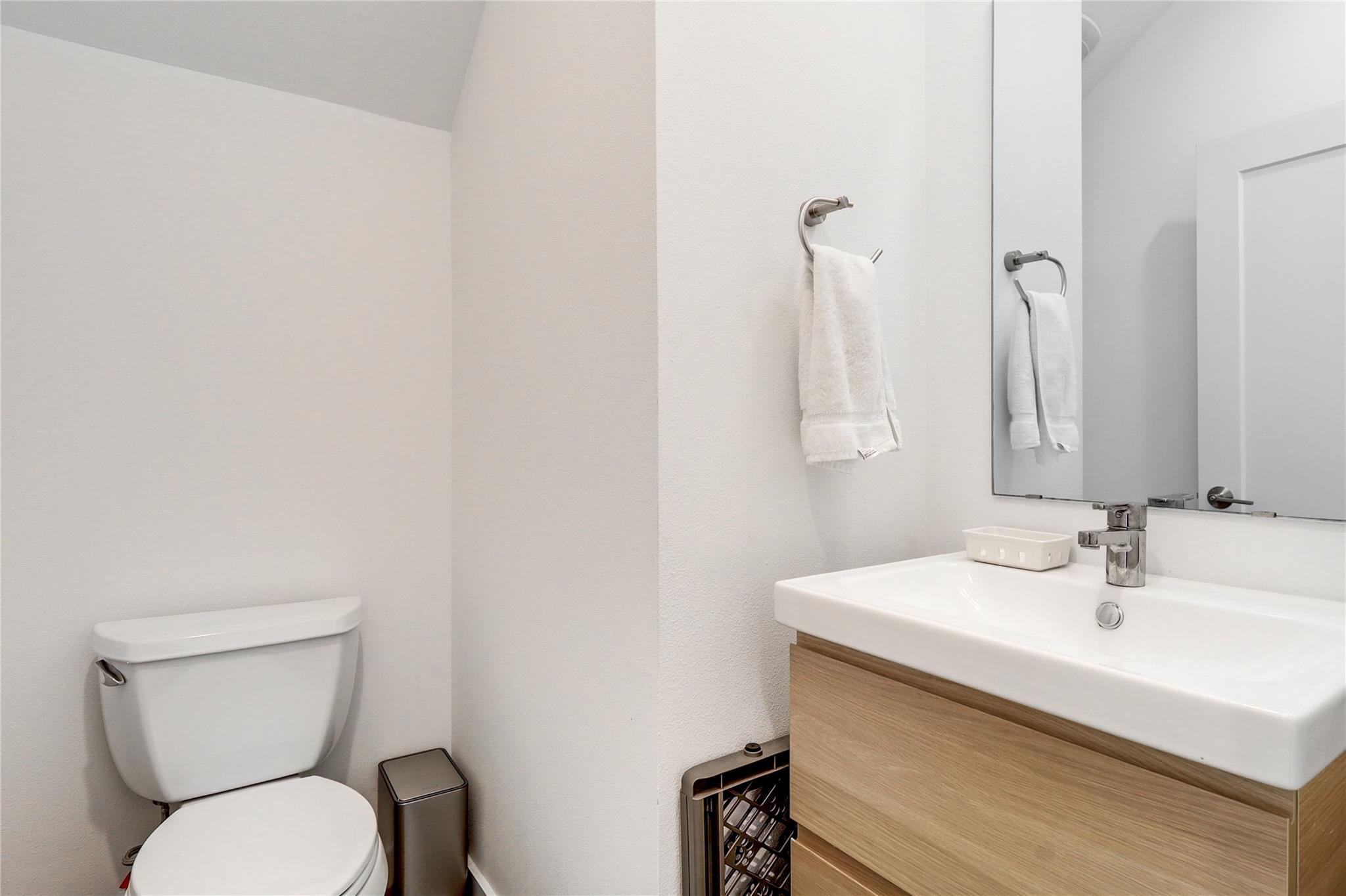 2709 E 14th St # A, Austin, TX 78702