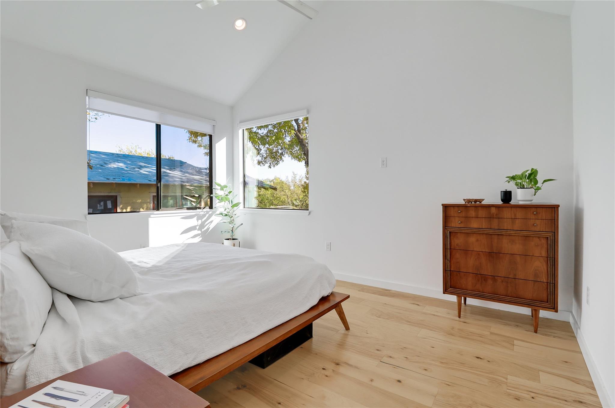 2709 E 14th St # A, Austin, TX 78702