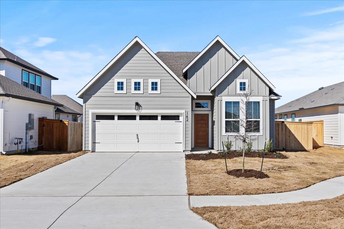 142 Paul Pena Dr, San Marcos, TX 78666