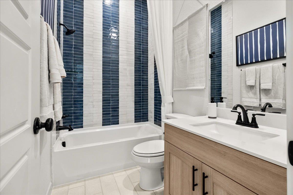 142 Paul Pena Dr, San Marcos, TX 78666