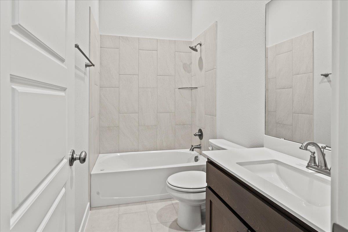 142 Paul Pena Dr, San Marcos, TX 78666