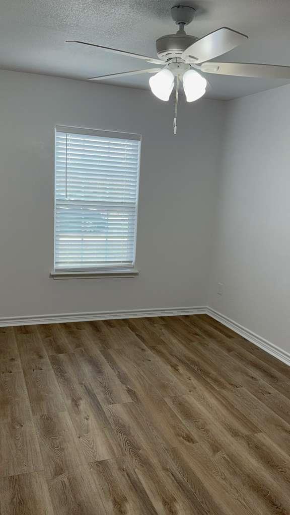 14205 Prairie Sod Ln, Elgin, TX 78621