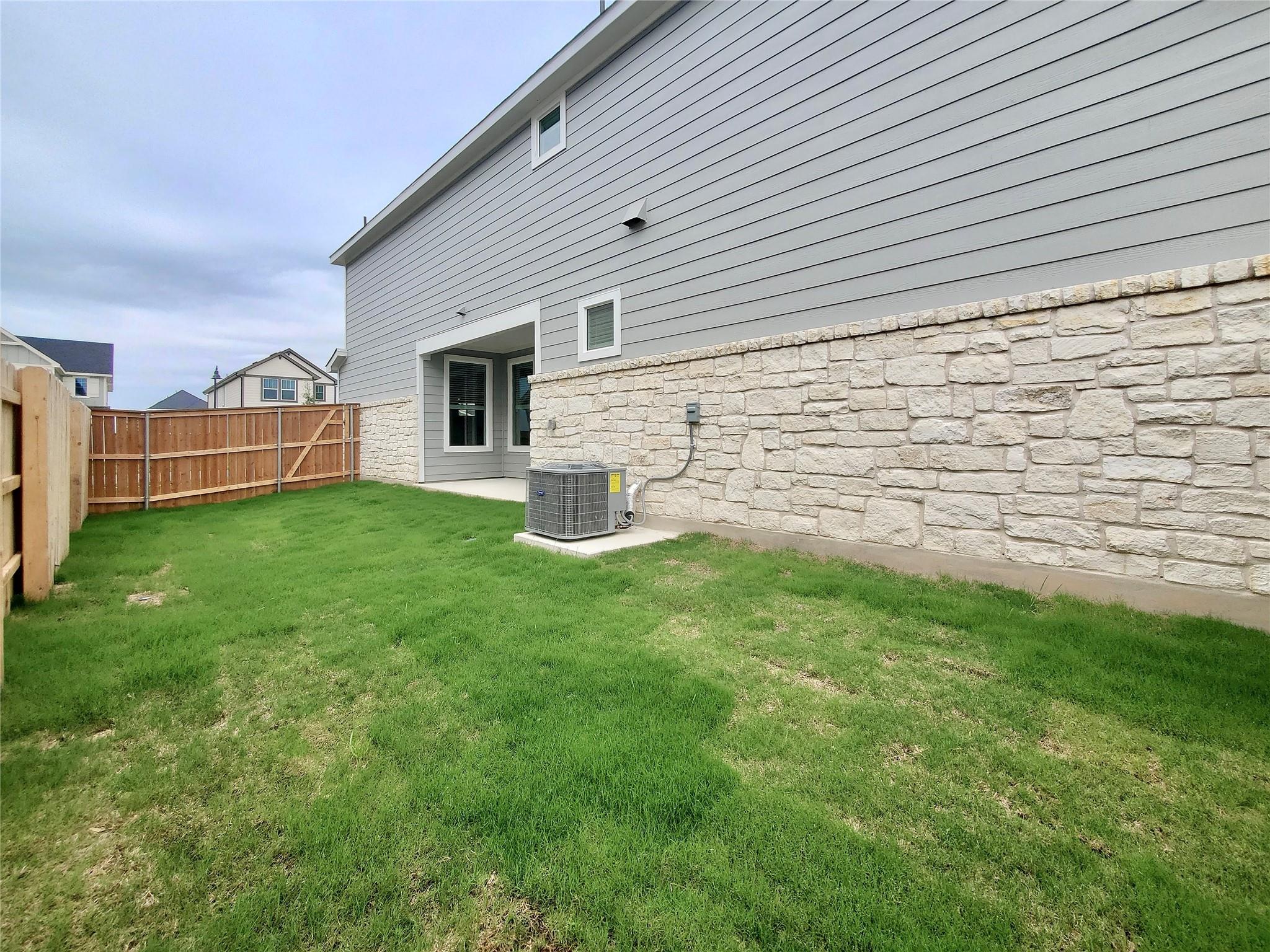 2523 Rose Archer Ln, Round Rock, TX 78665