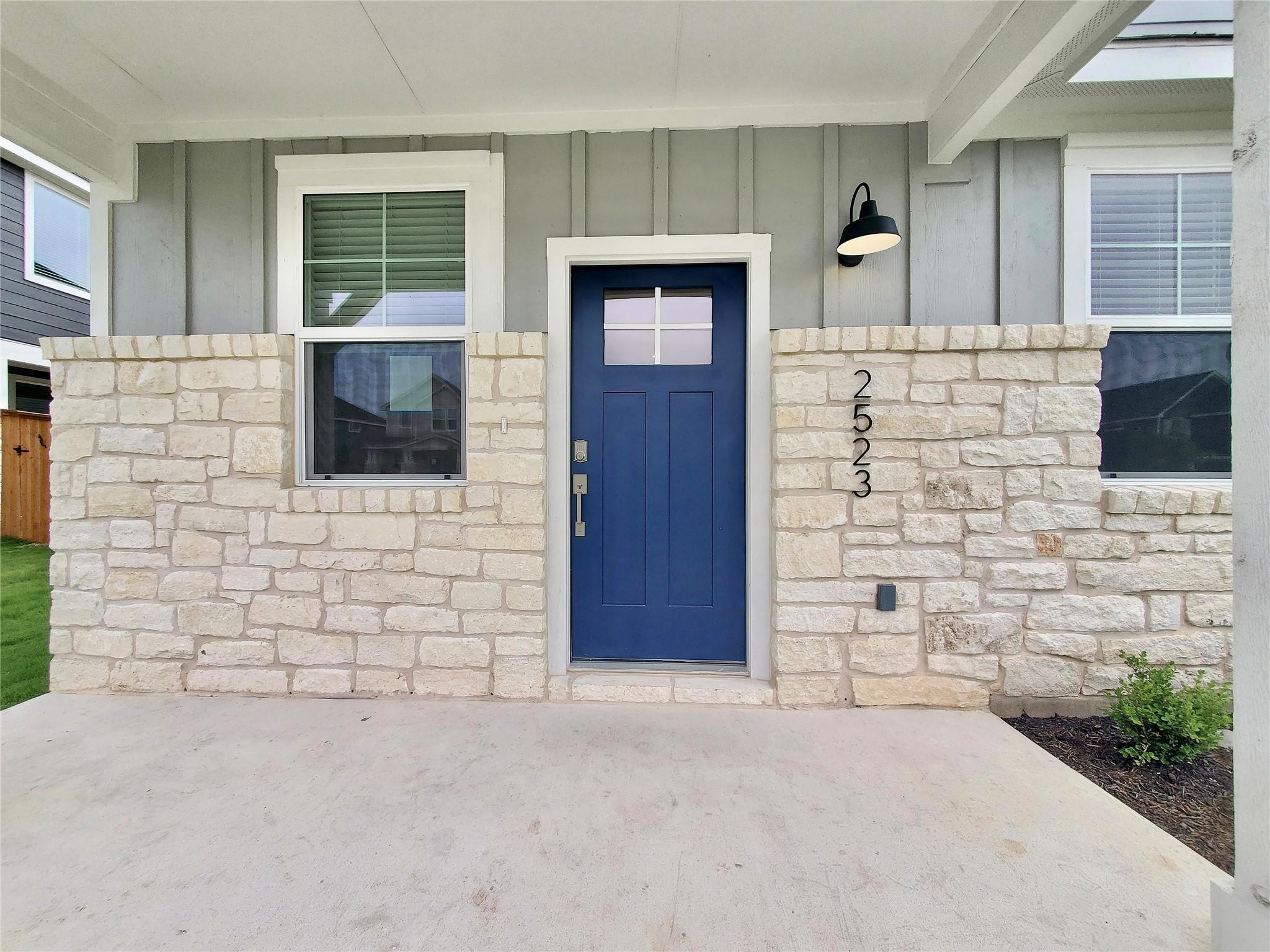2523 Rose Archer Ln, Round Rock, TX 78665