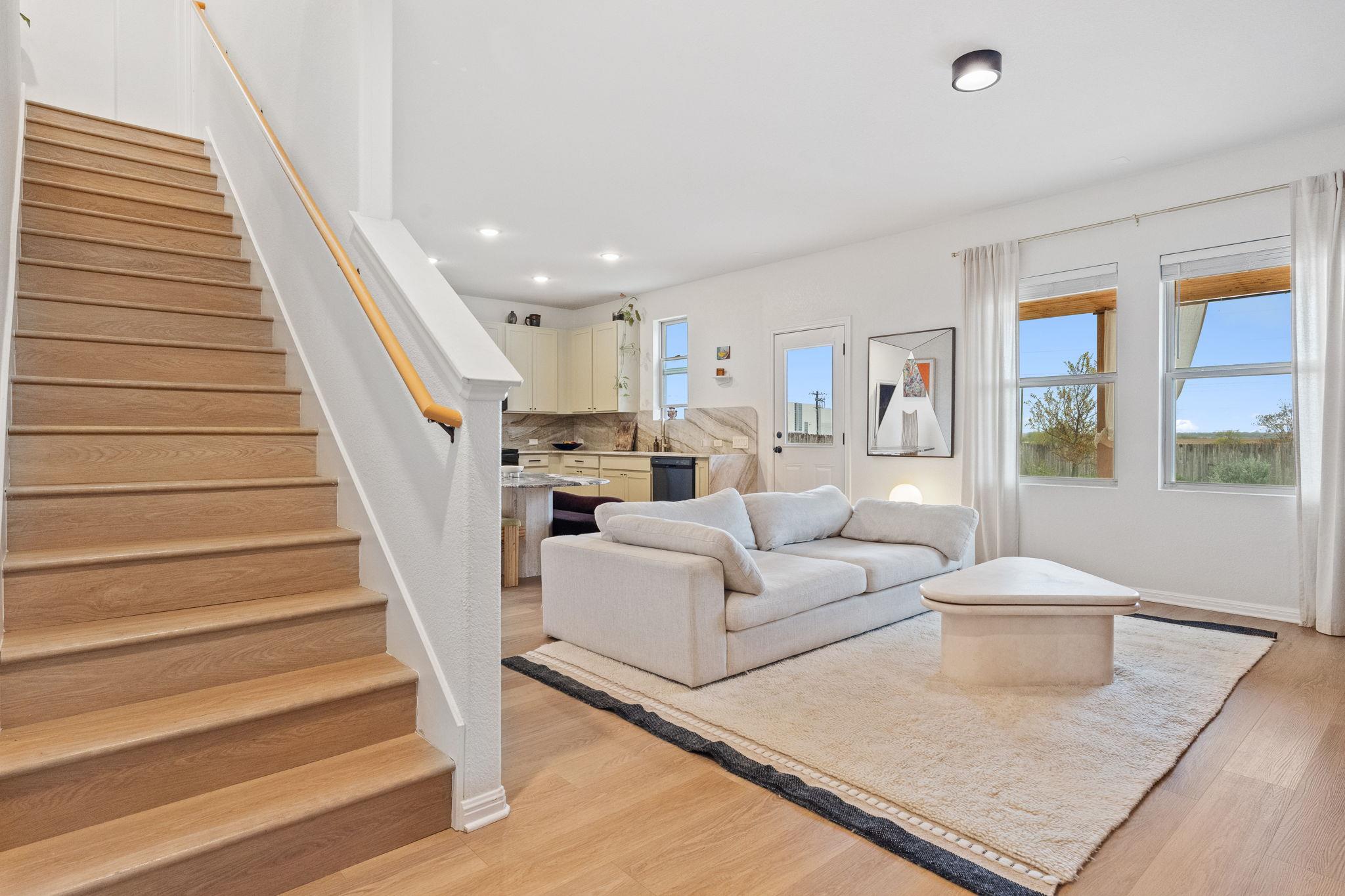 6703 Routenburn St, Austin, TX 78754