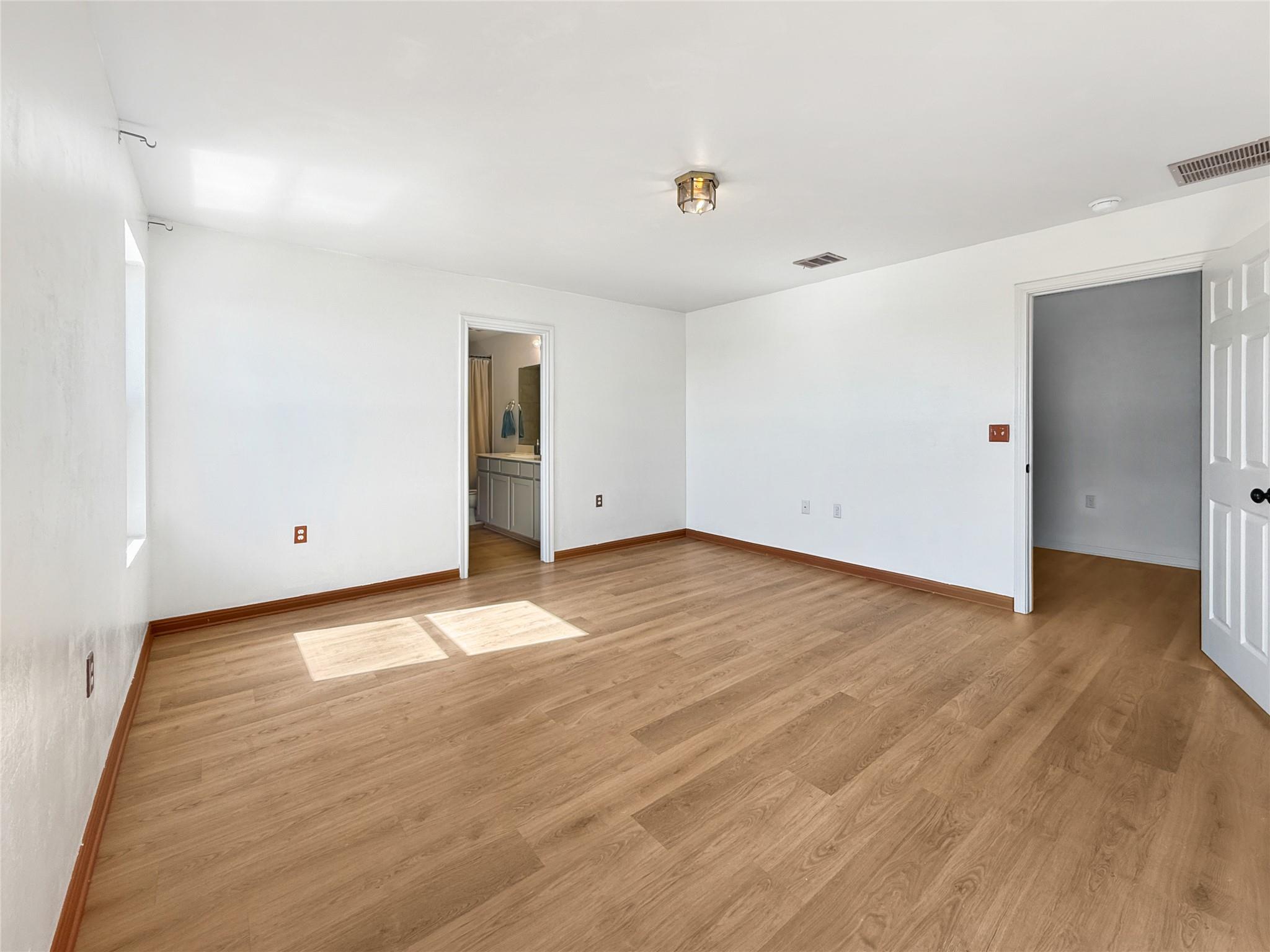 6703 Routenburn St, Austin, TX 78754