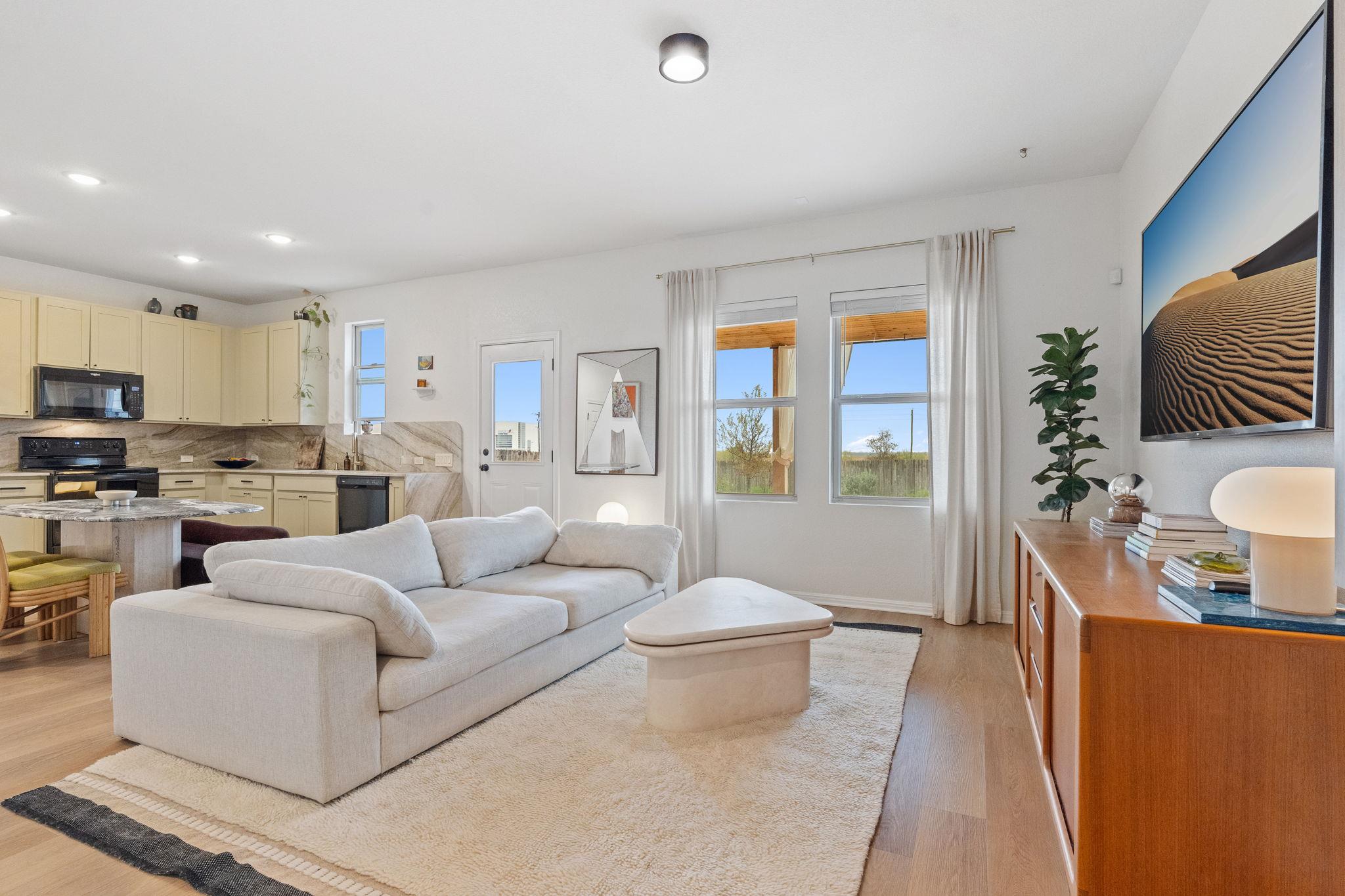 6703 Routenburn St, Austin, TX 78754