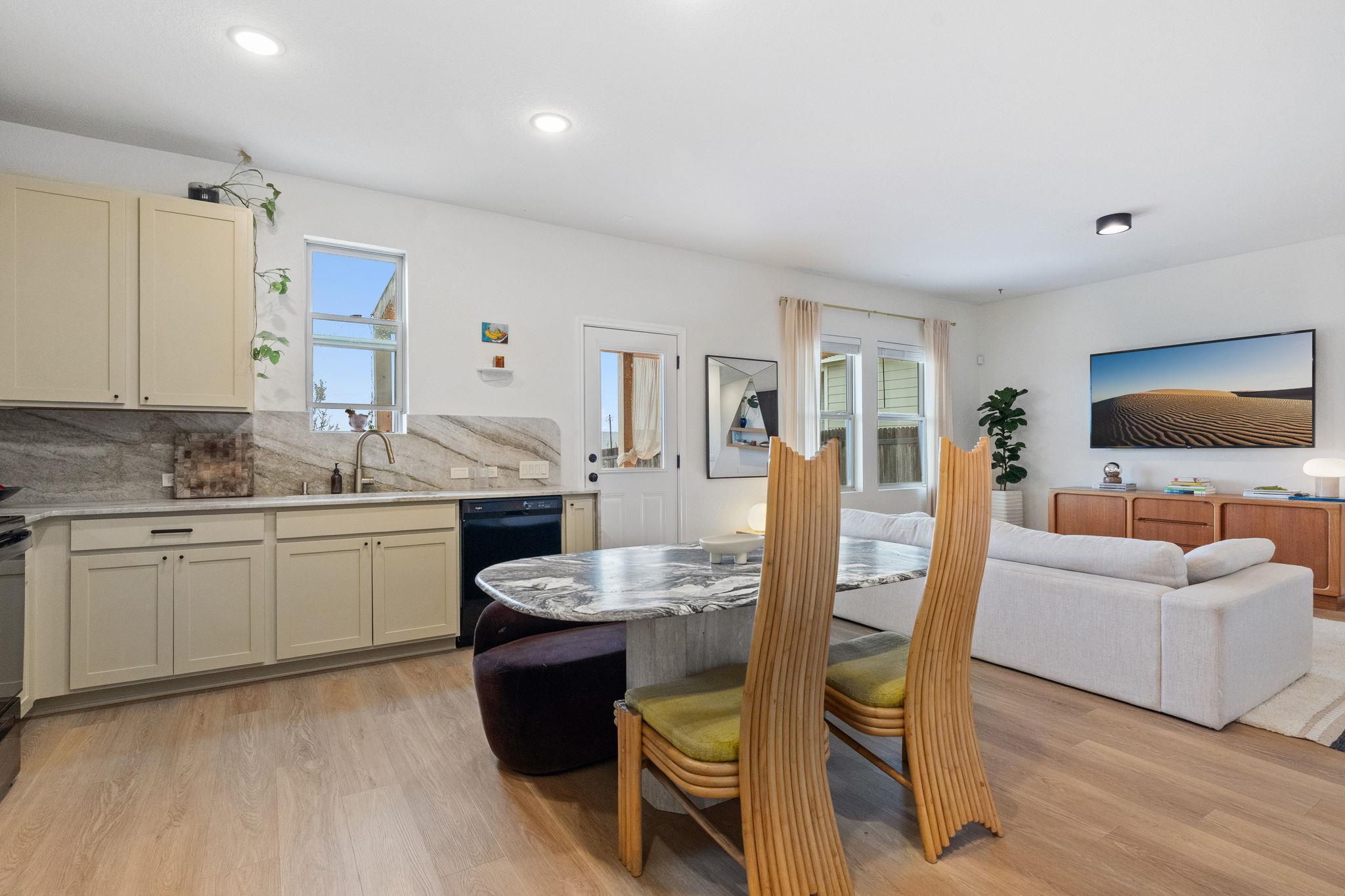 6703 Routenburn St, Austin, TX 78754