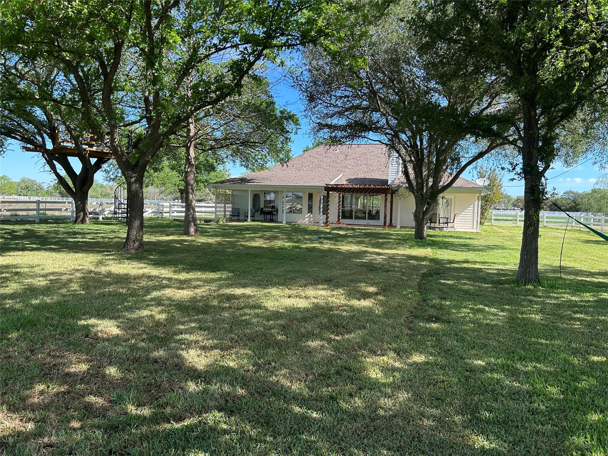 678 Ponderosa Rd, Bastrop, TX 78602