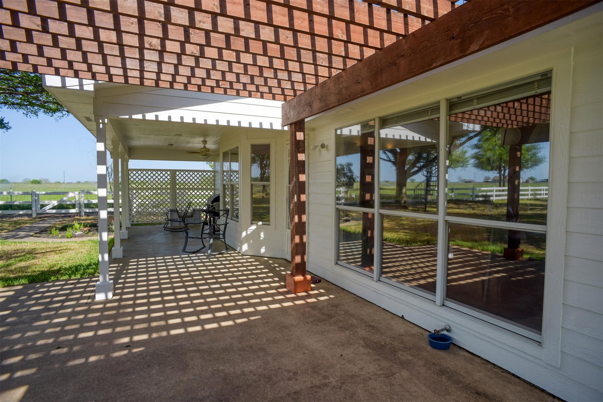 678 Ponderosa Rd, Bastrop, TX 78602