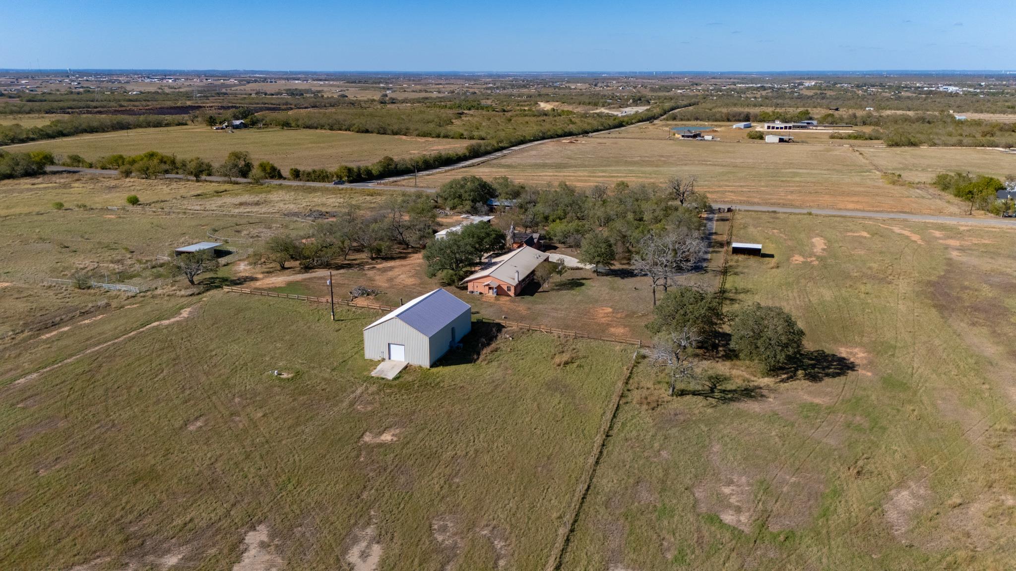 1211 Leissner School Rd, Seguin, TX 78155