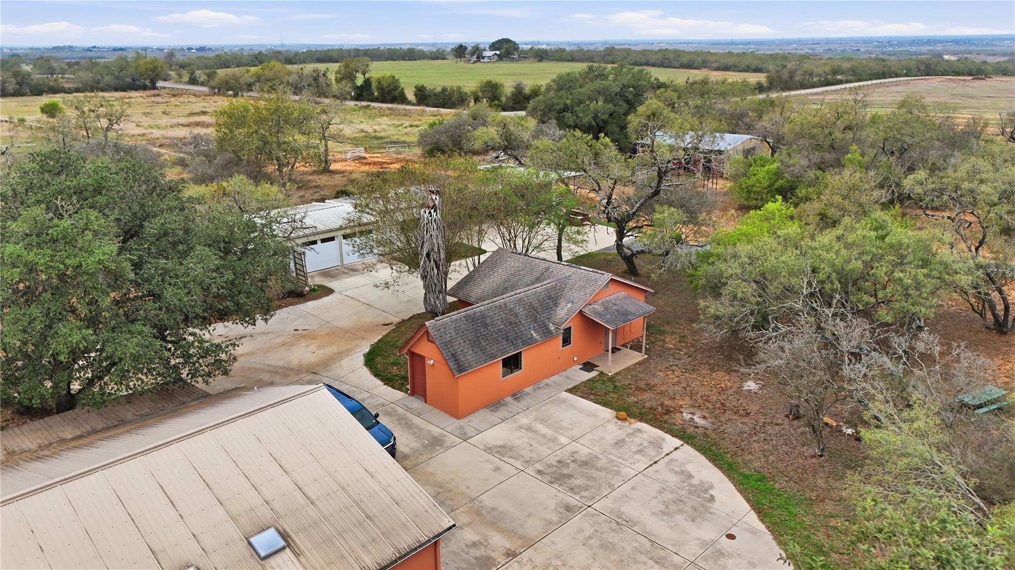 1211 Leissner School Rd, Seguin, TX 78155