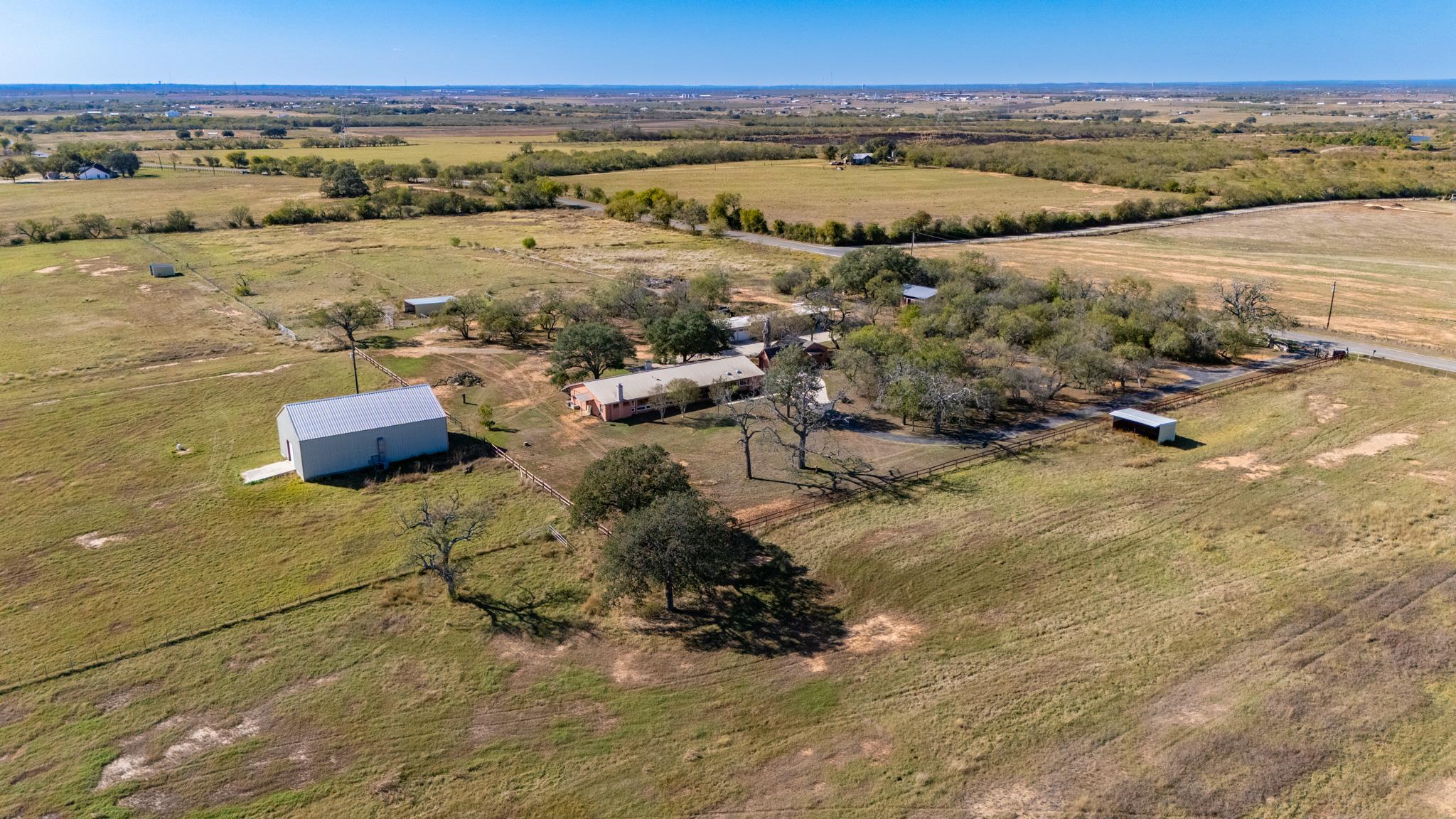 1211 Leissner School Rd, Seguin, TX 78155