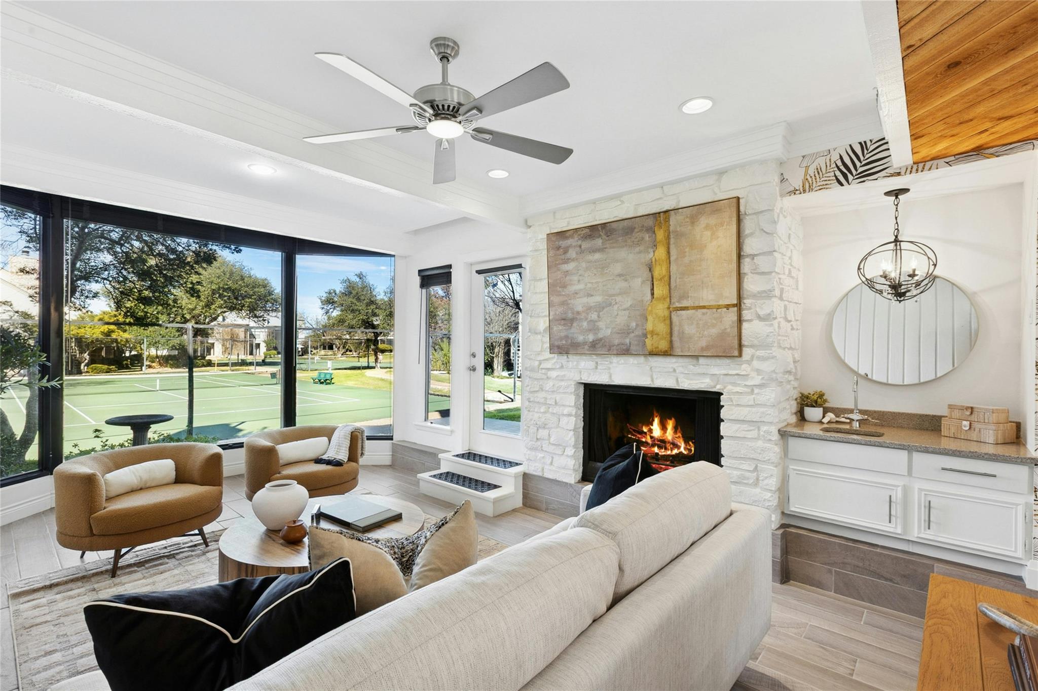 102 World Of Tennis Sq, Austin, TX 78738