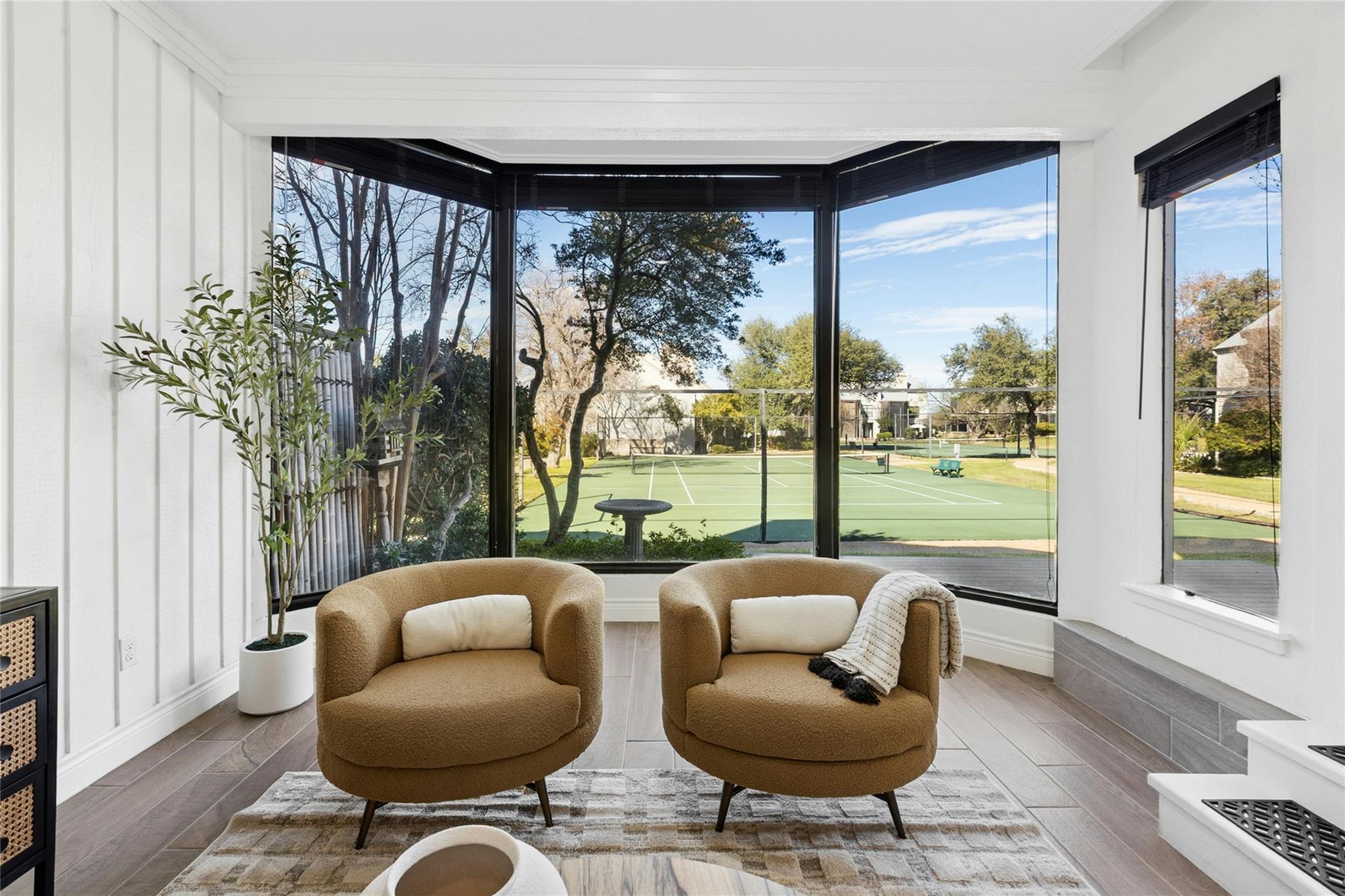 102 World Of Tennis Sq, Austin, TX 78738