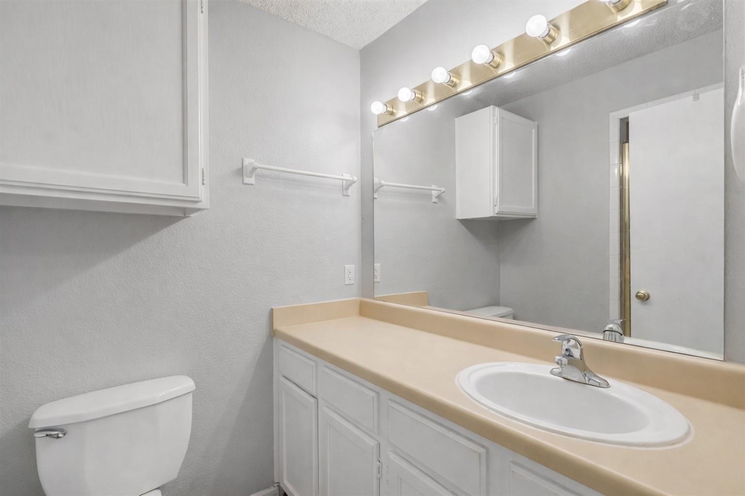 3115 Helms St # 210, Austin, TX 78705