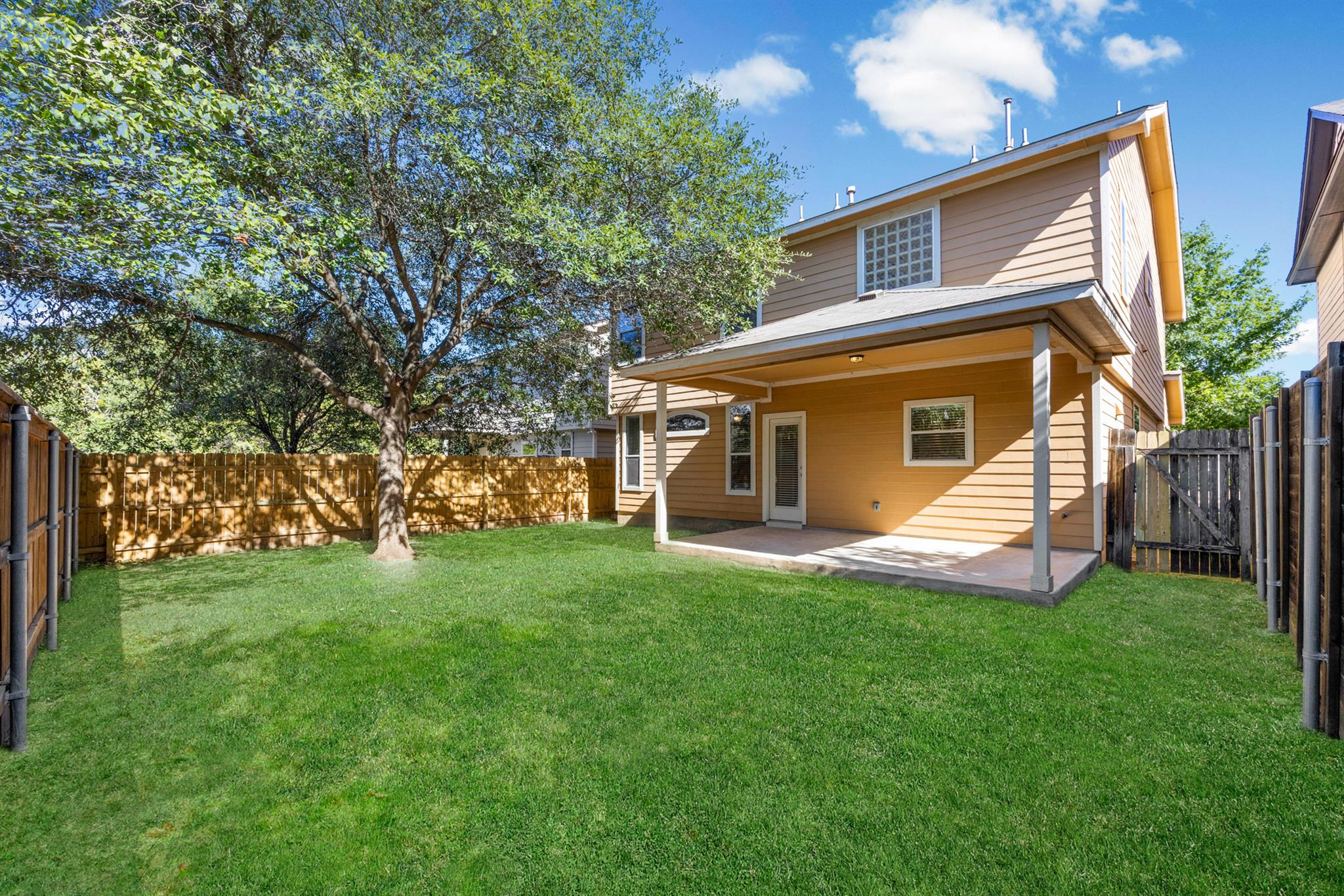 10208 Laredo Dr # 105, Austin, TX 78748