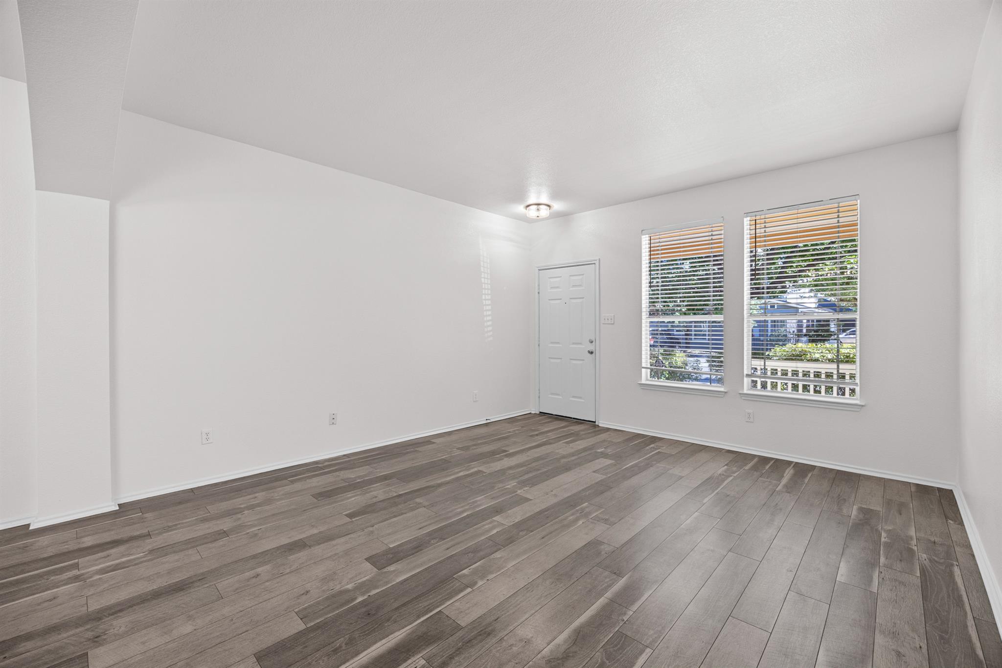 10208 Laredo Dr # 105, Austin, TX 78748