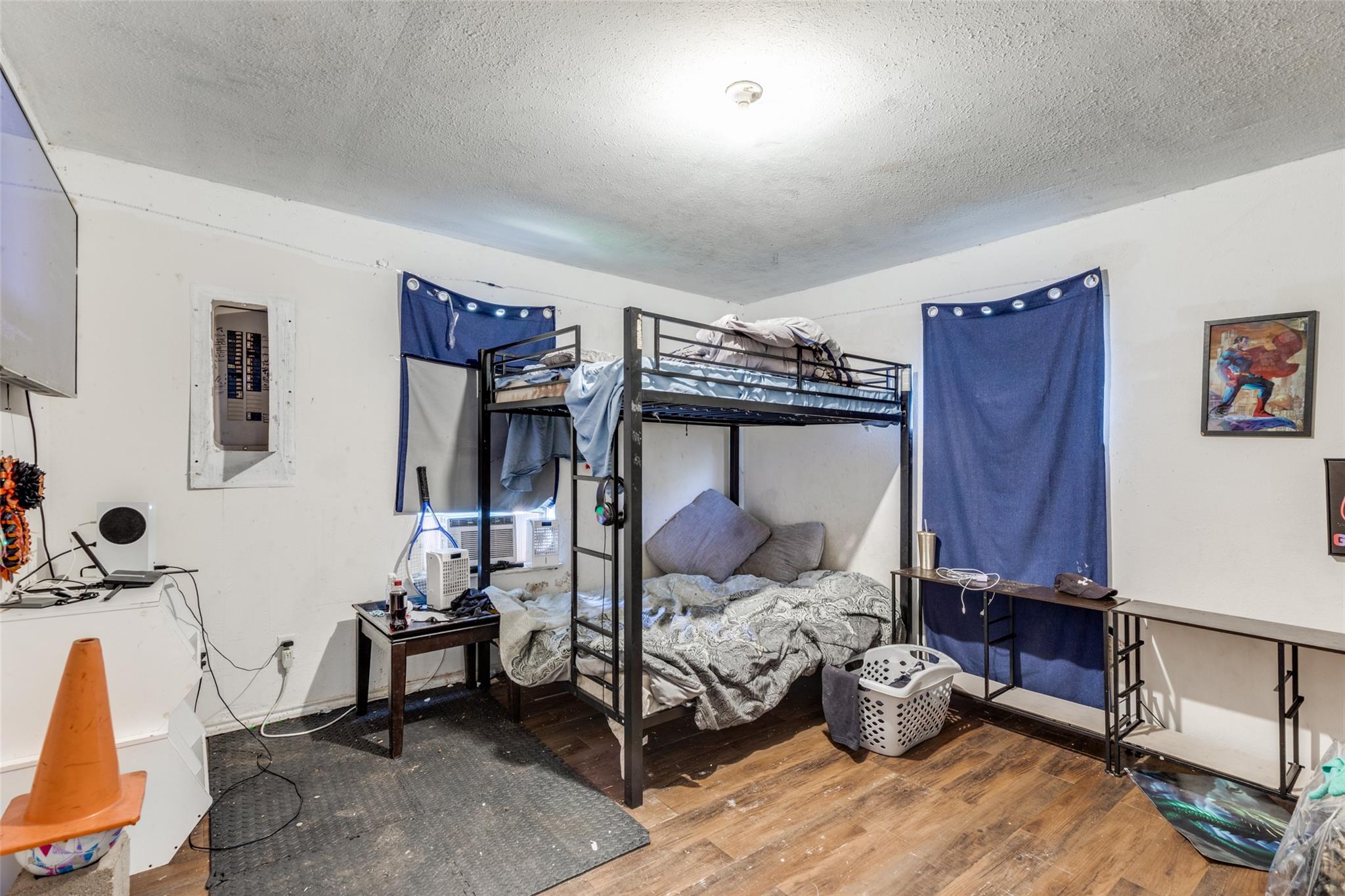 738 Tank Ln, Kingsland, TX 78639