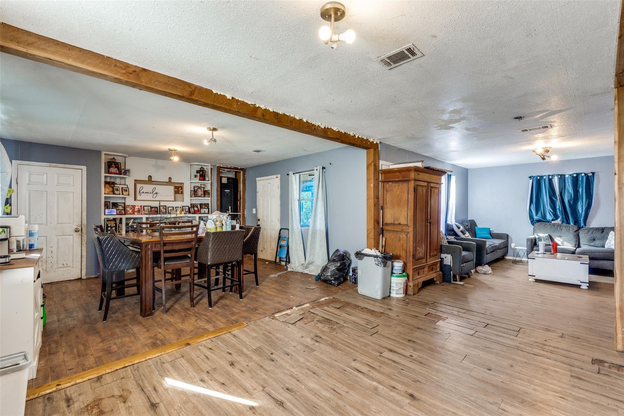 738 Tank Ln, Kingsland, TX 78639