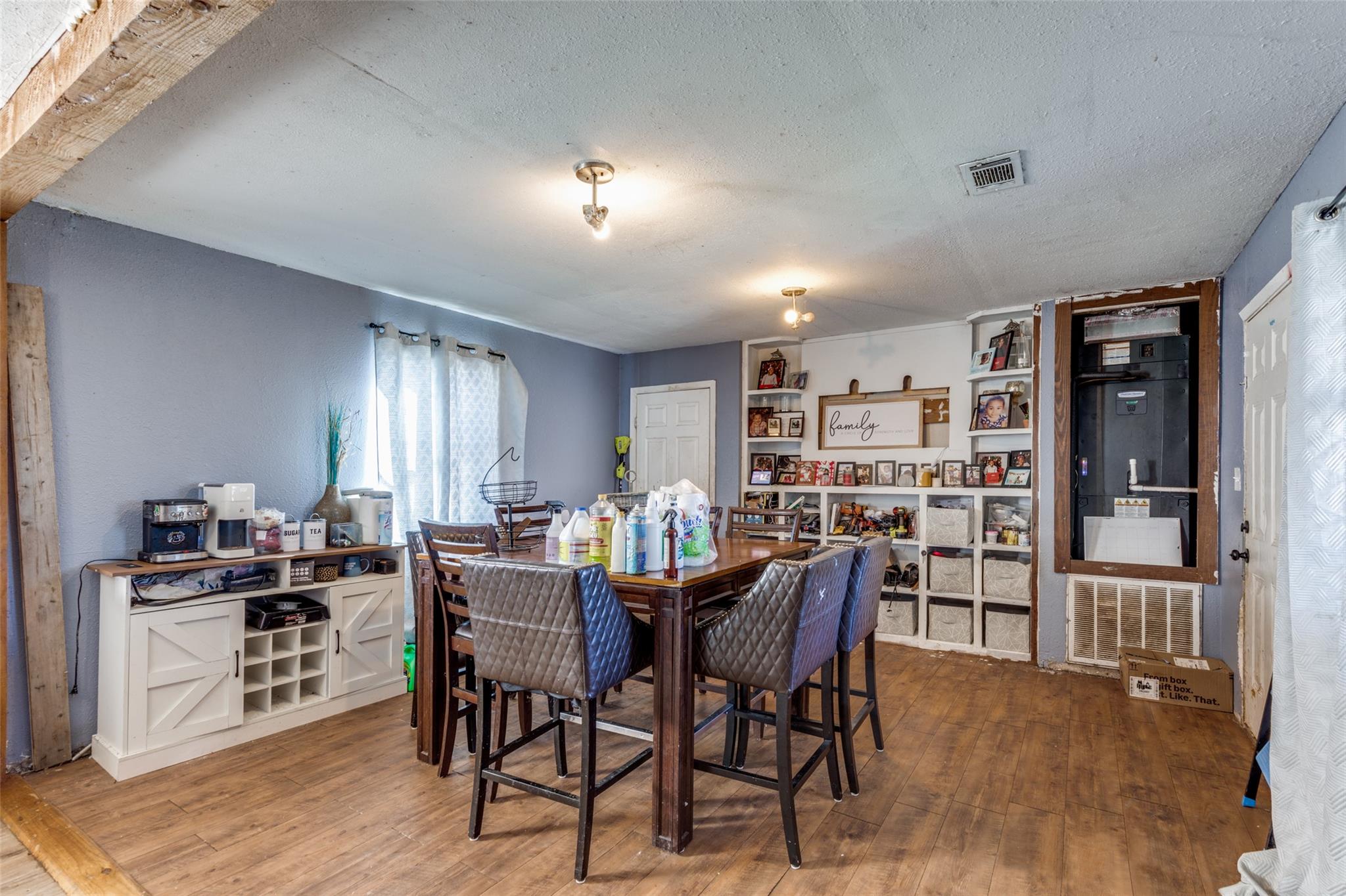 738 Tank Ln, Kingsland, TX 78639