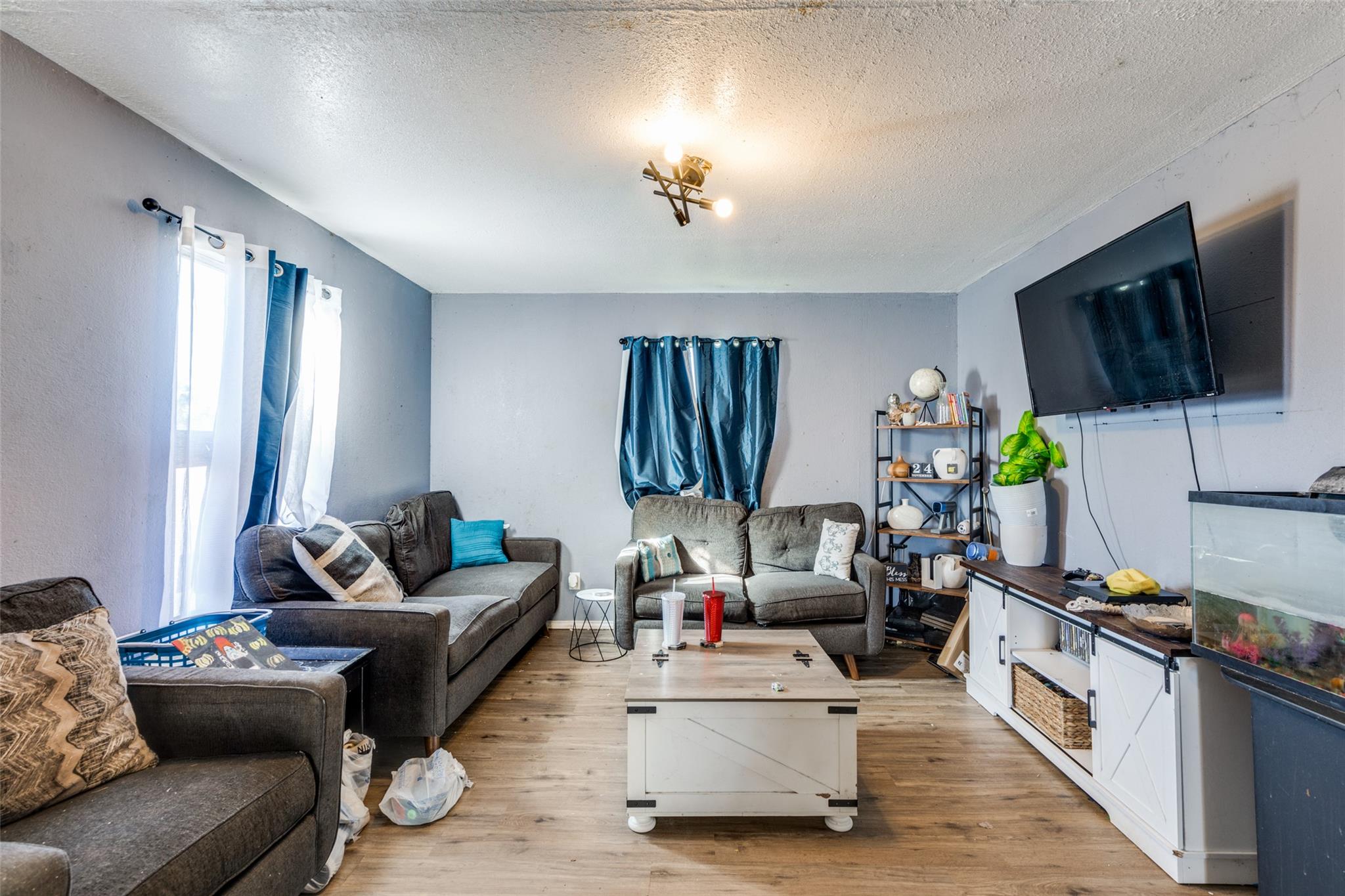 738 Tank Ln, Kingsland, TX 78639