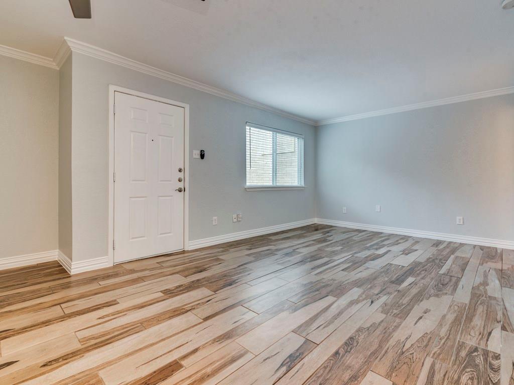 2124 Burton Dr # 150, Austin, TX 78741