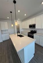 130 Sincere Dr, Kyle, TX 78640