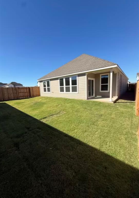 130 Sincere Dr, Kyle, TX 78640