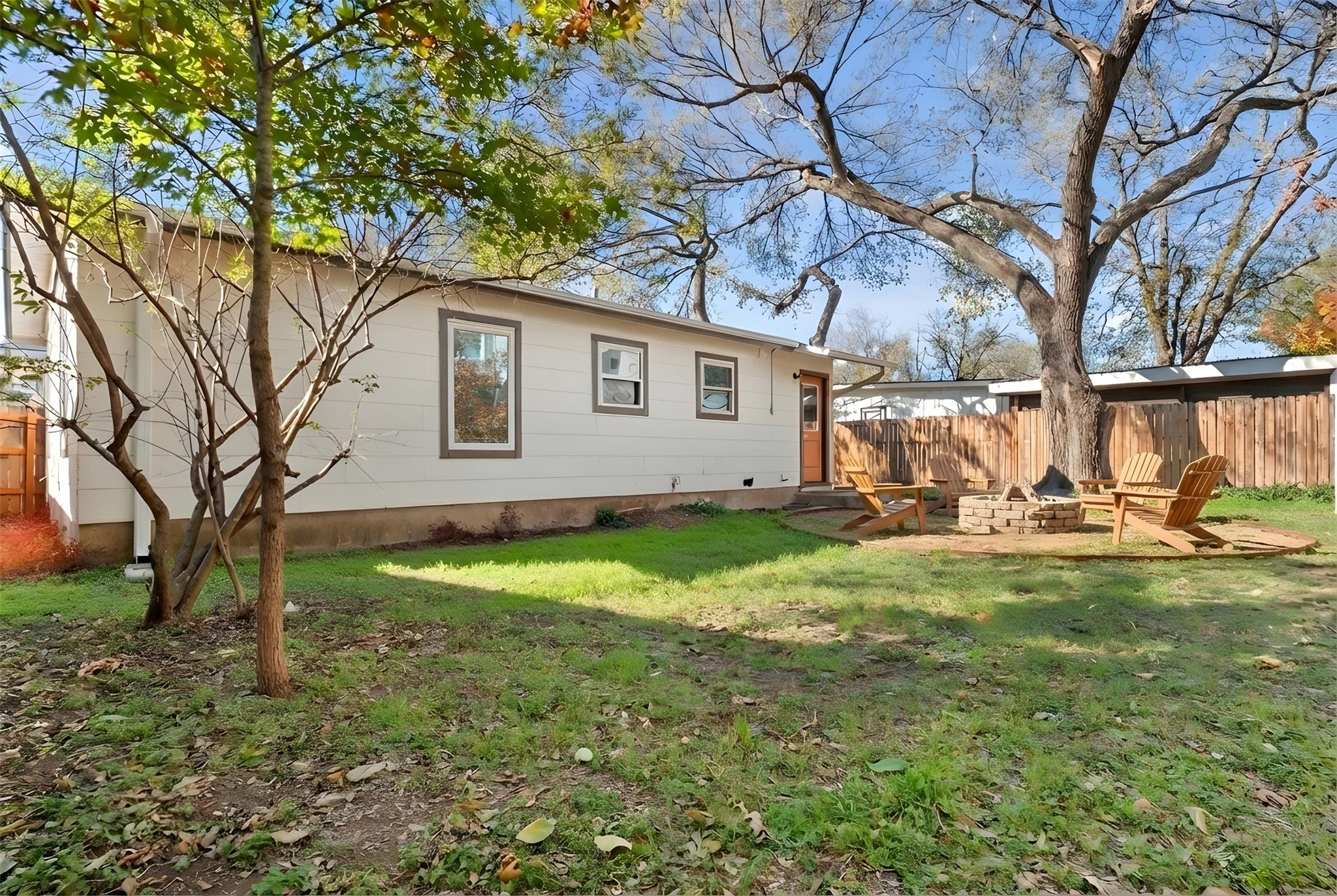 904 Plateau CIR # A, Austin, TX 78745
