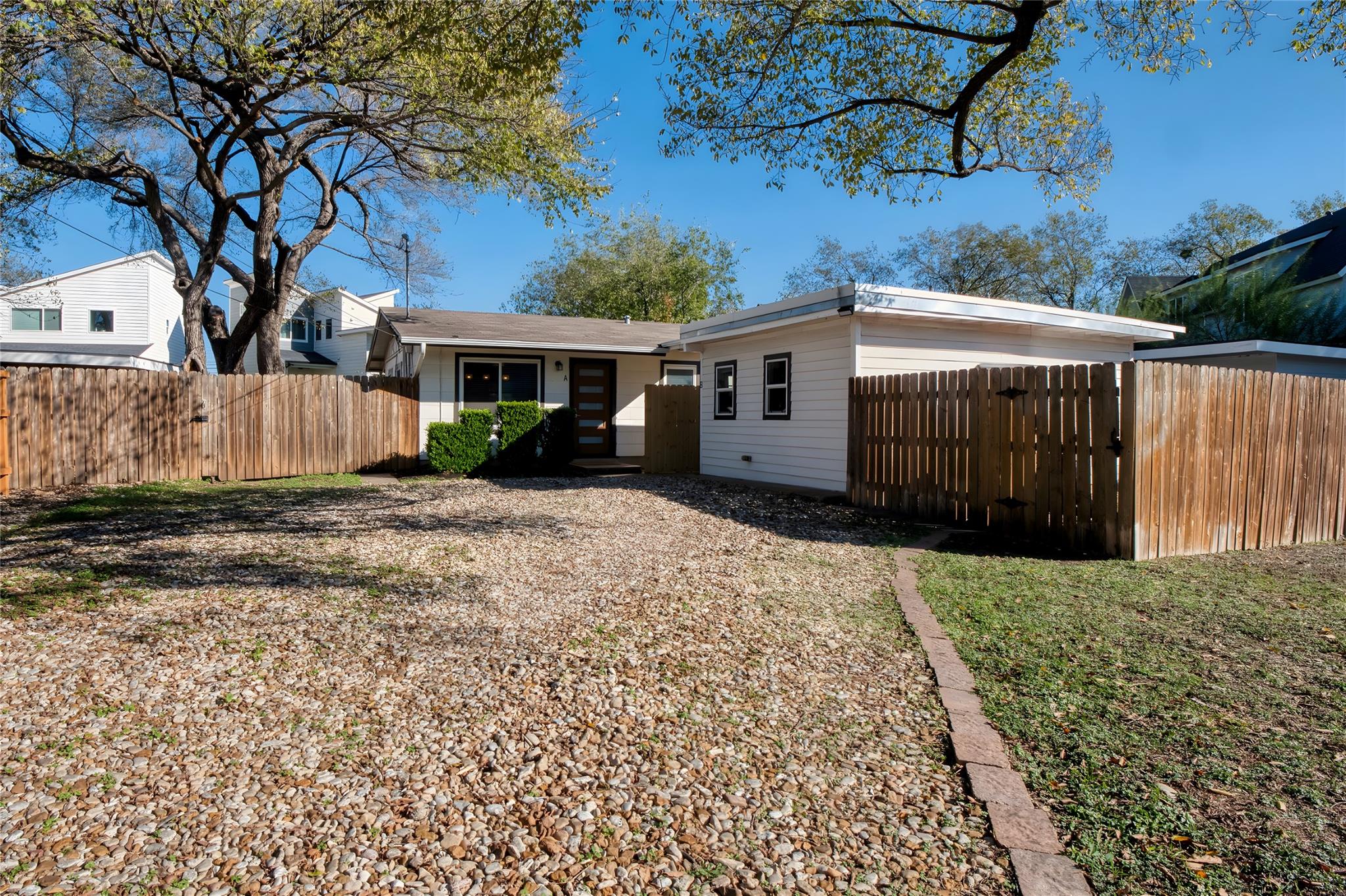 904 Plateau CIR # A, Austin, TX 78745