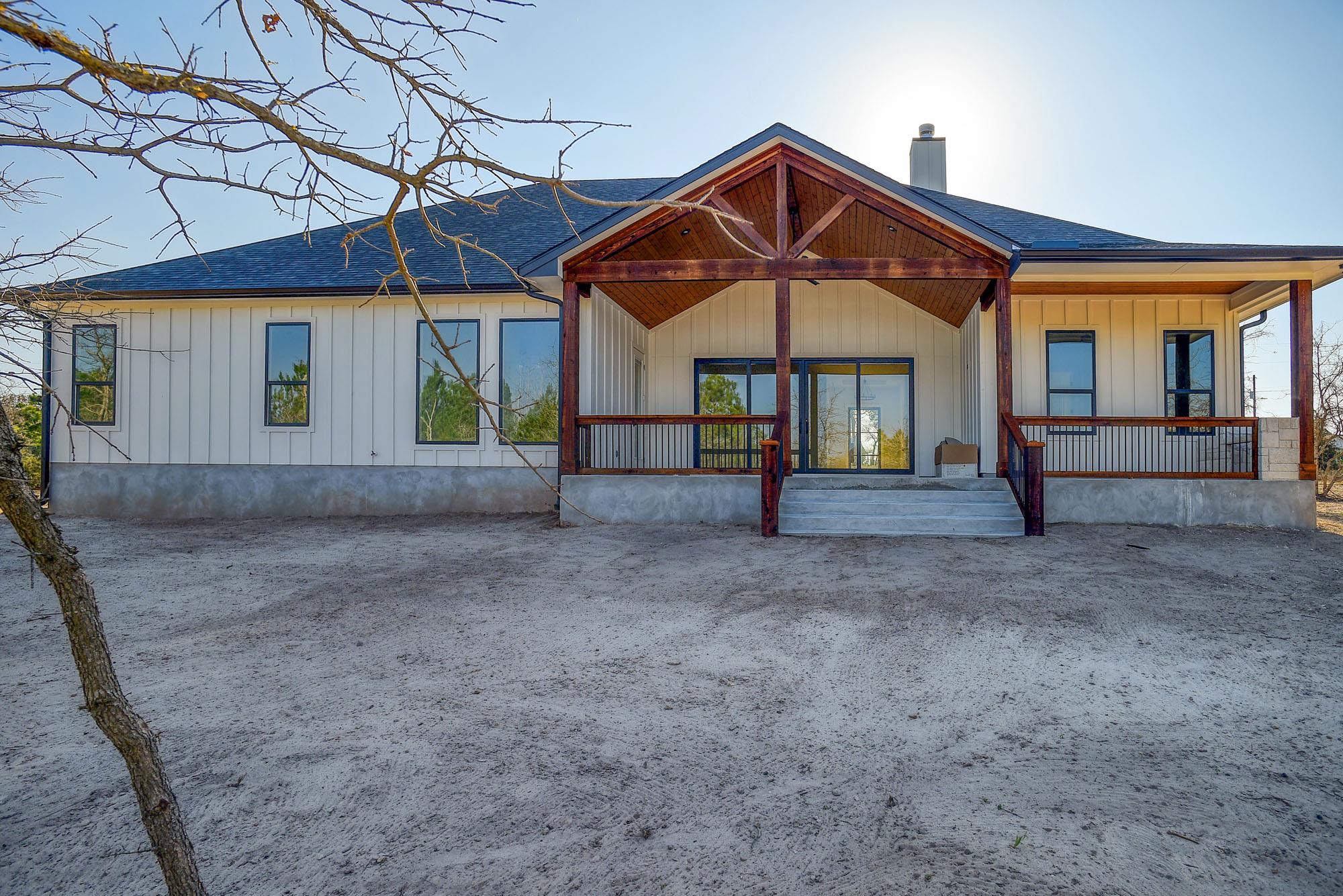 123 Lariat Ct, Bastrop, TX 78602