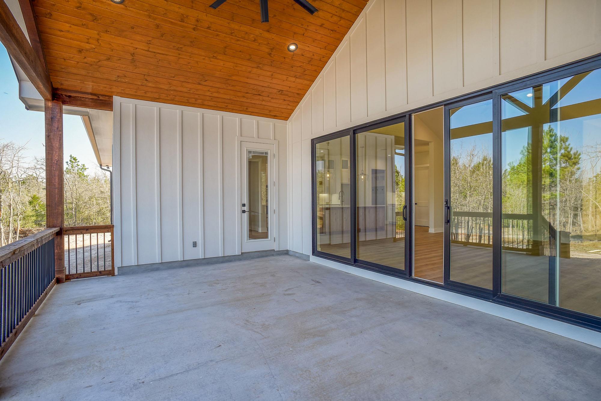 123 Lariat Ct, Bastrop, TX 78602