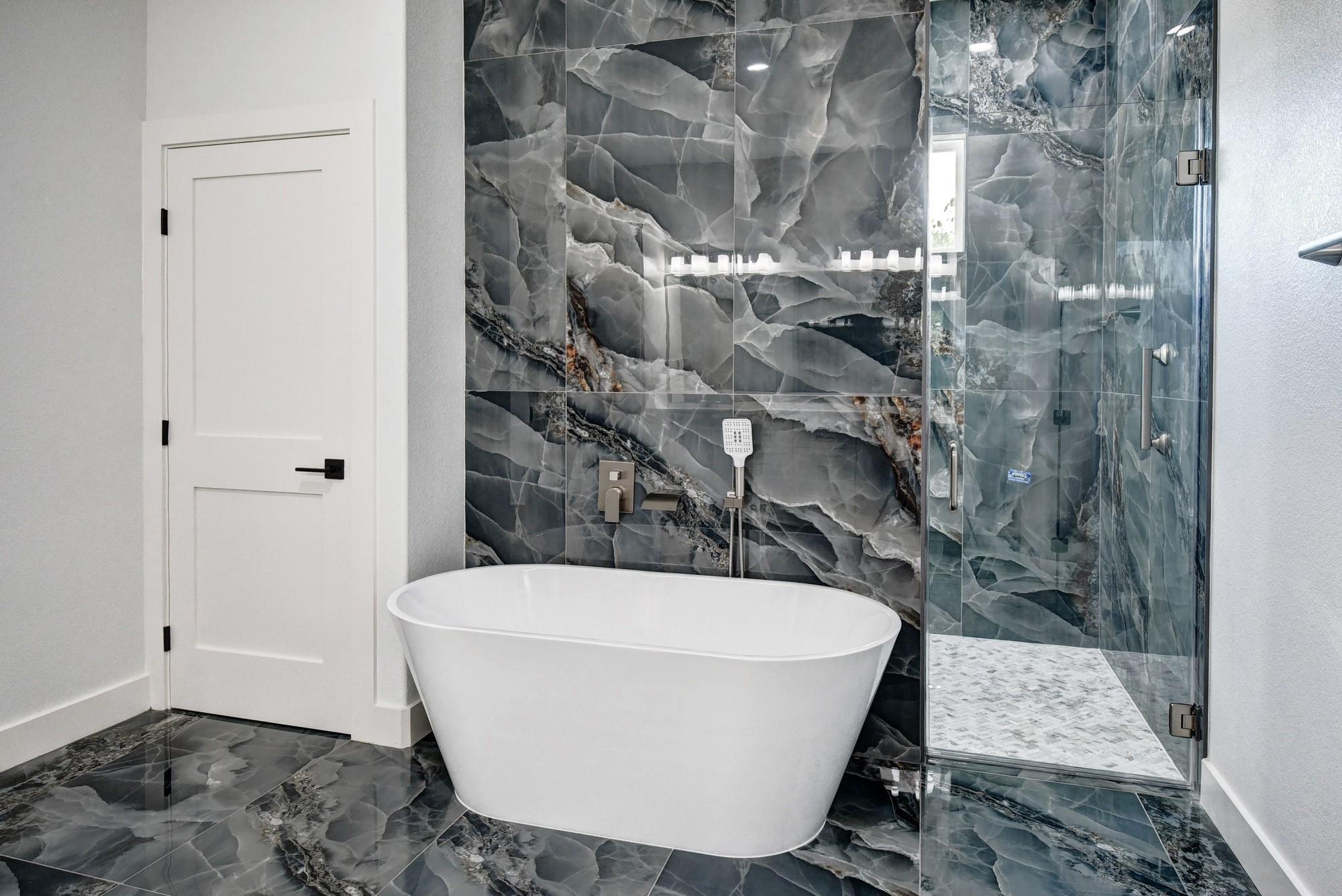 123 Lariat Ct, Bastrop, TX 78602