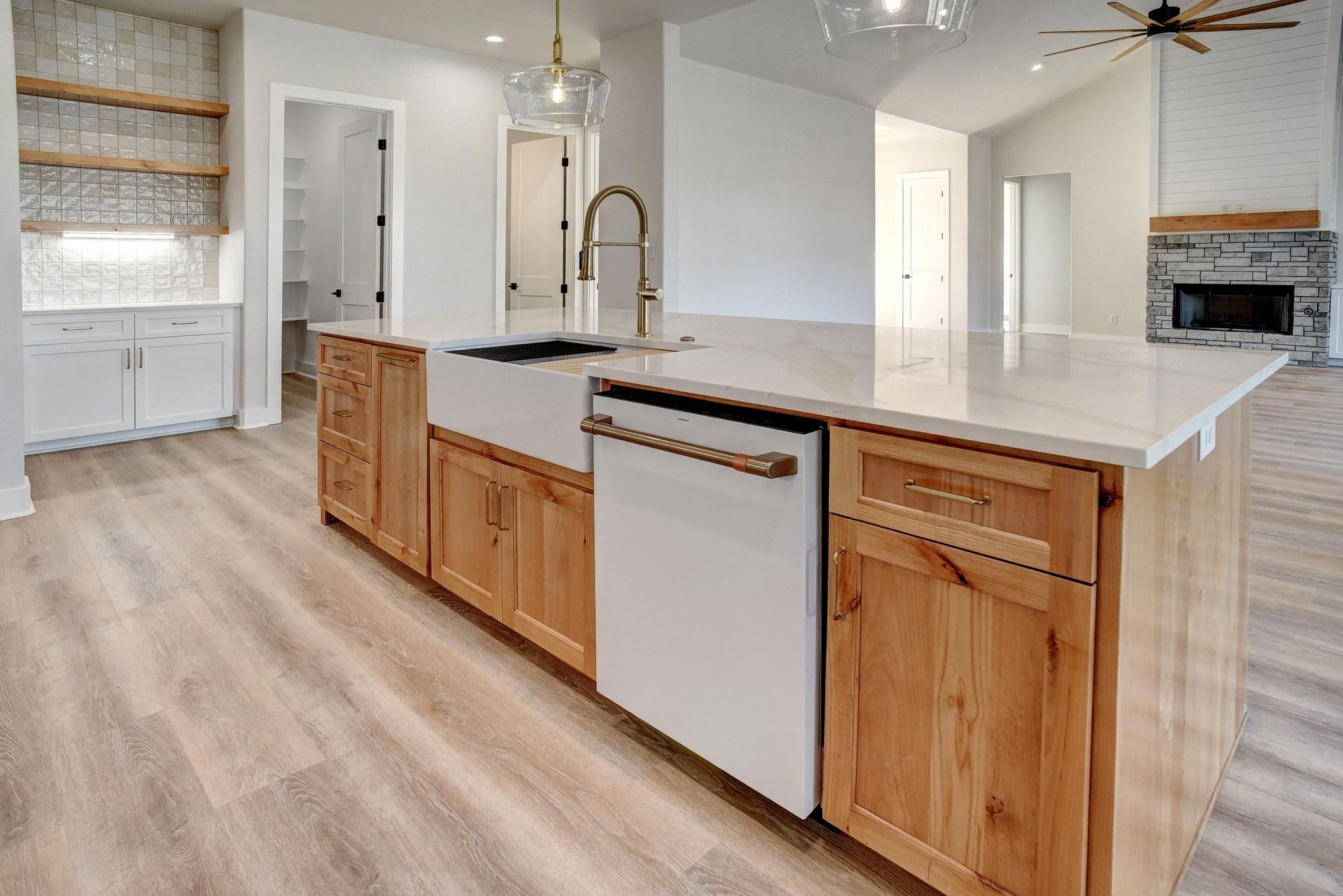 123 Lariat Ct, Bastrop, TX 78602