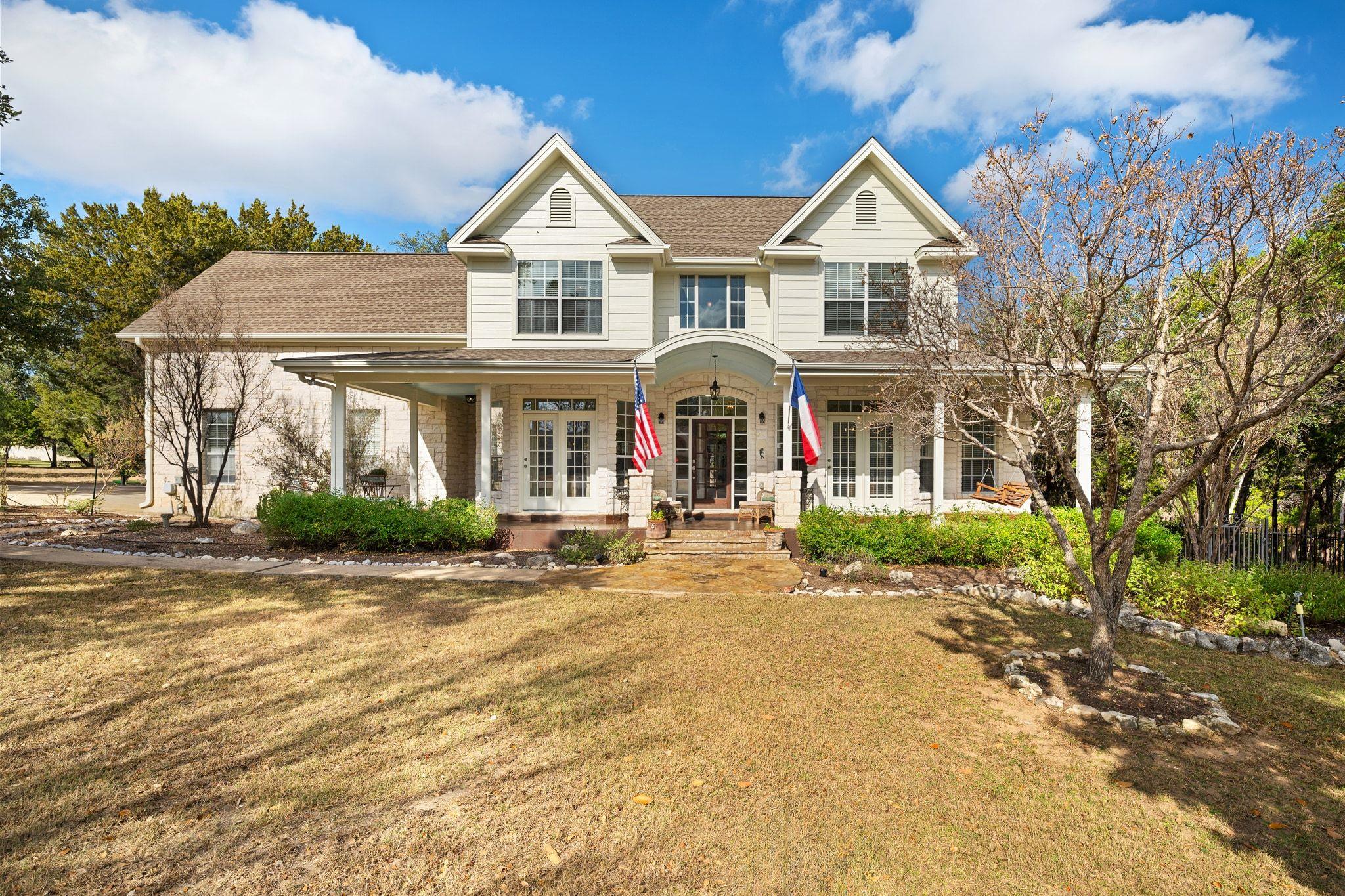 19045 Venture Dr, Point Venture, TX 78645