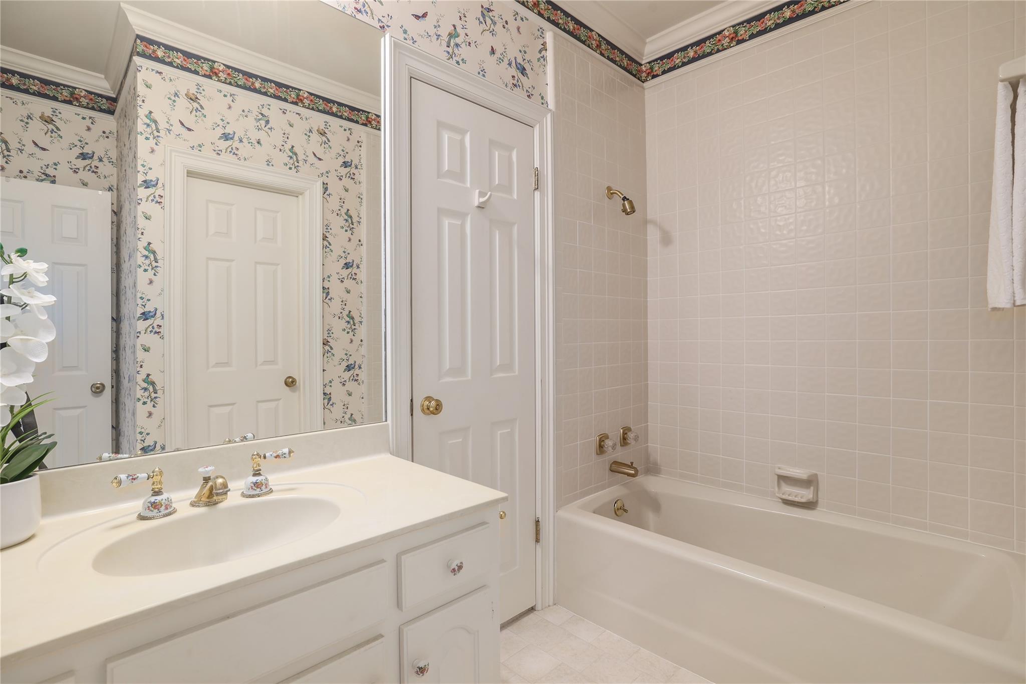 5700 Greenledge Cv, Austin, TX 78759