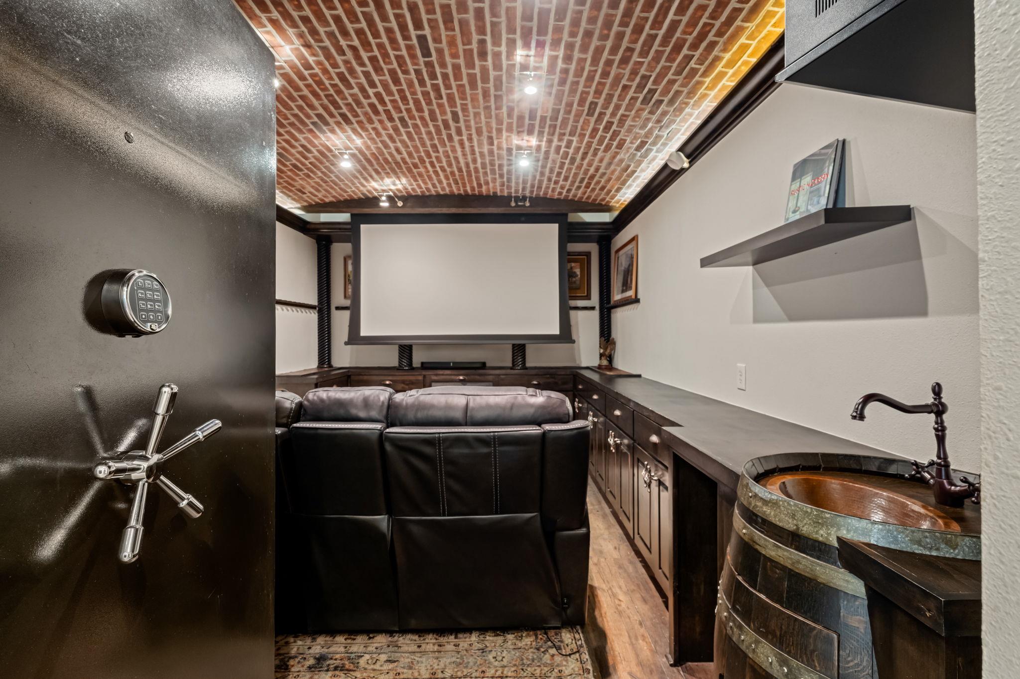 1231 Parkway # 2, Austin, TX 78703