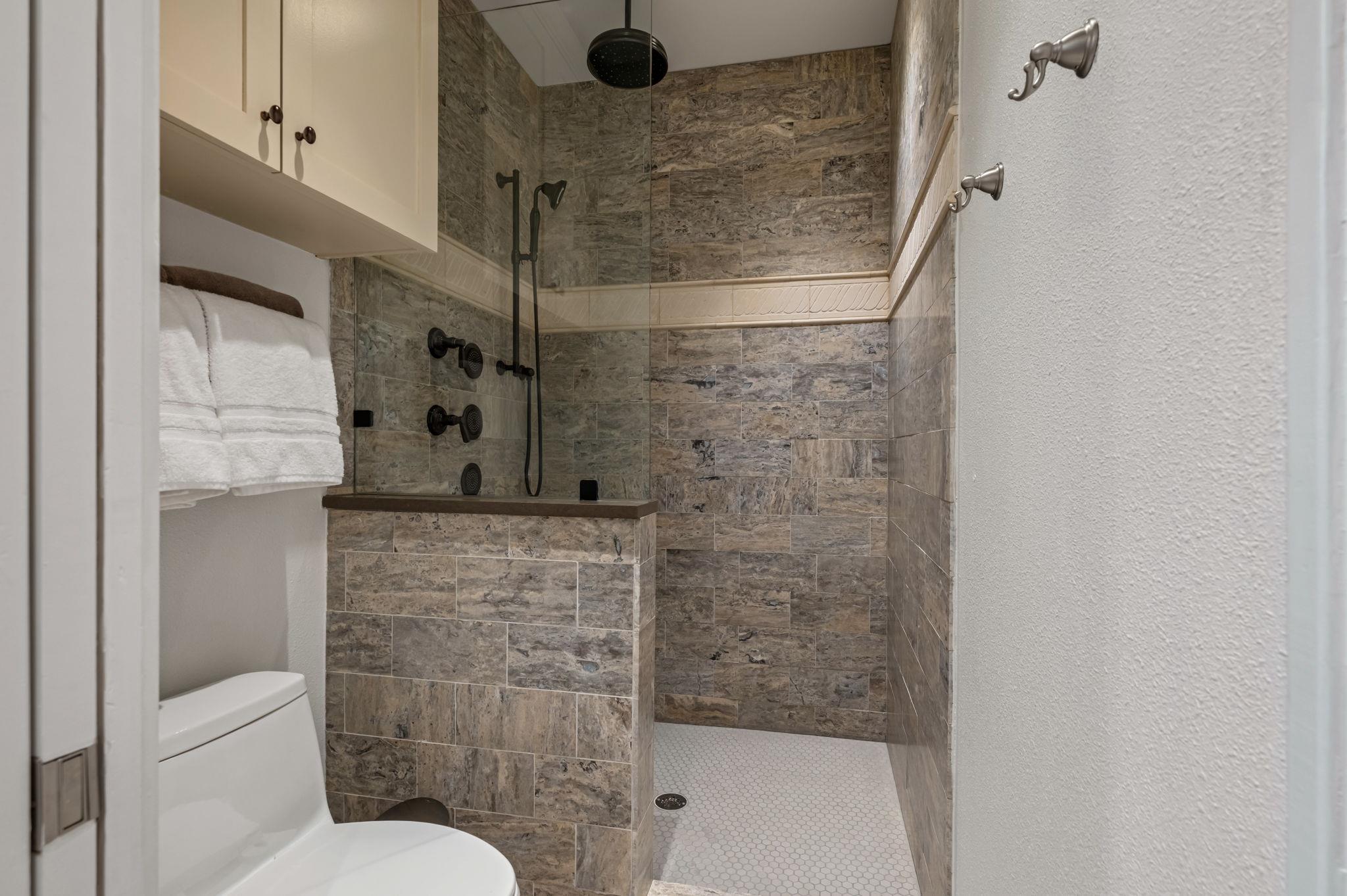 1231 Parkway # 2, Austin, TX 78703