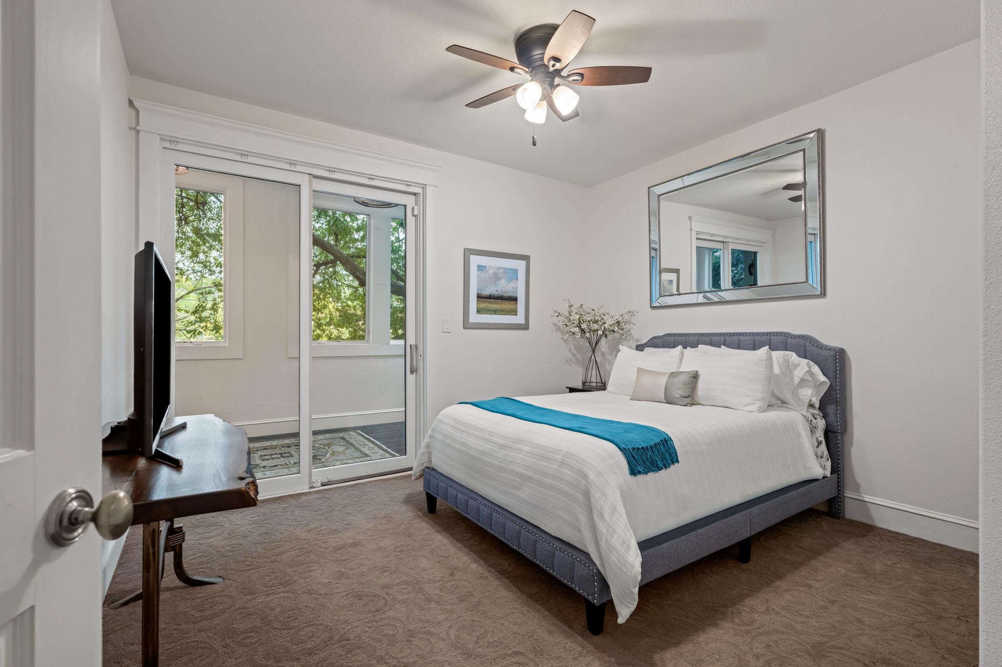 1231 Parkway # 2, Austin, TX 78703